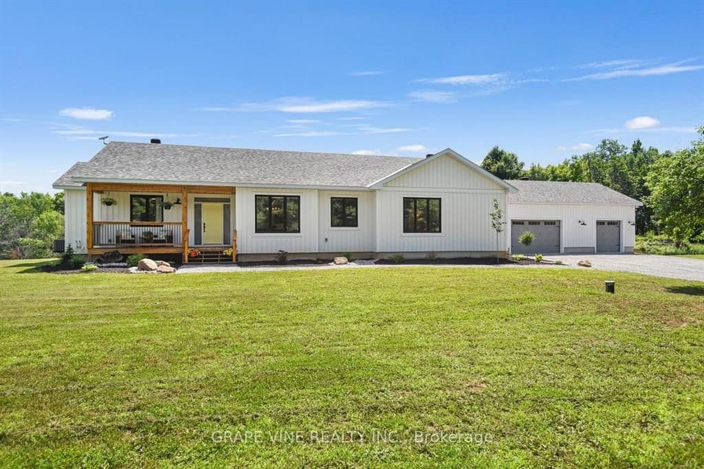 4421M Old Kingston Road, Rideau Lakes, ON K0G 1V0