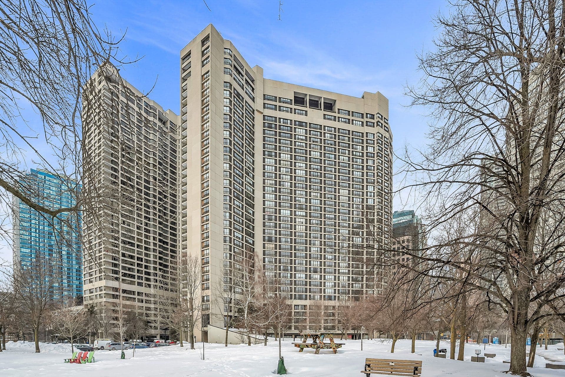 33 Harbour Square 2019, Toronto C01, ON M5J 2G2