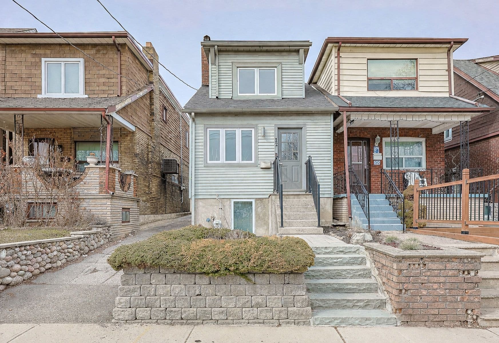 12 Leeds Street, Toronto W02, ON M6G 1N7