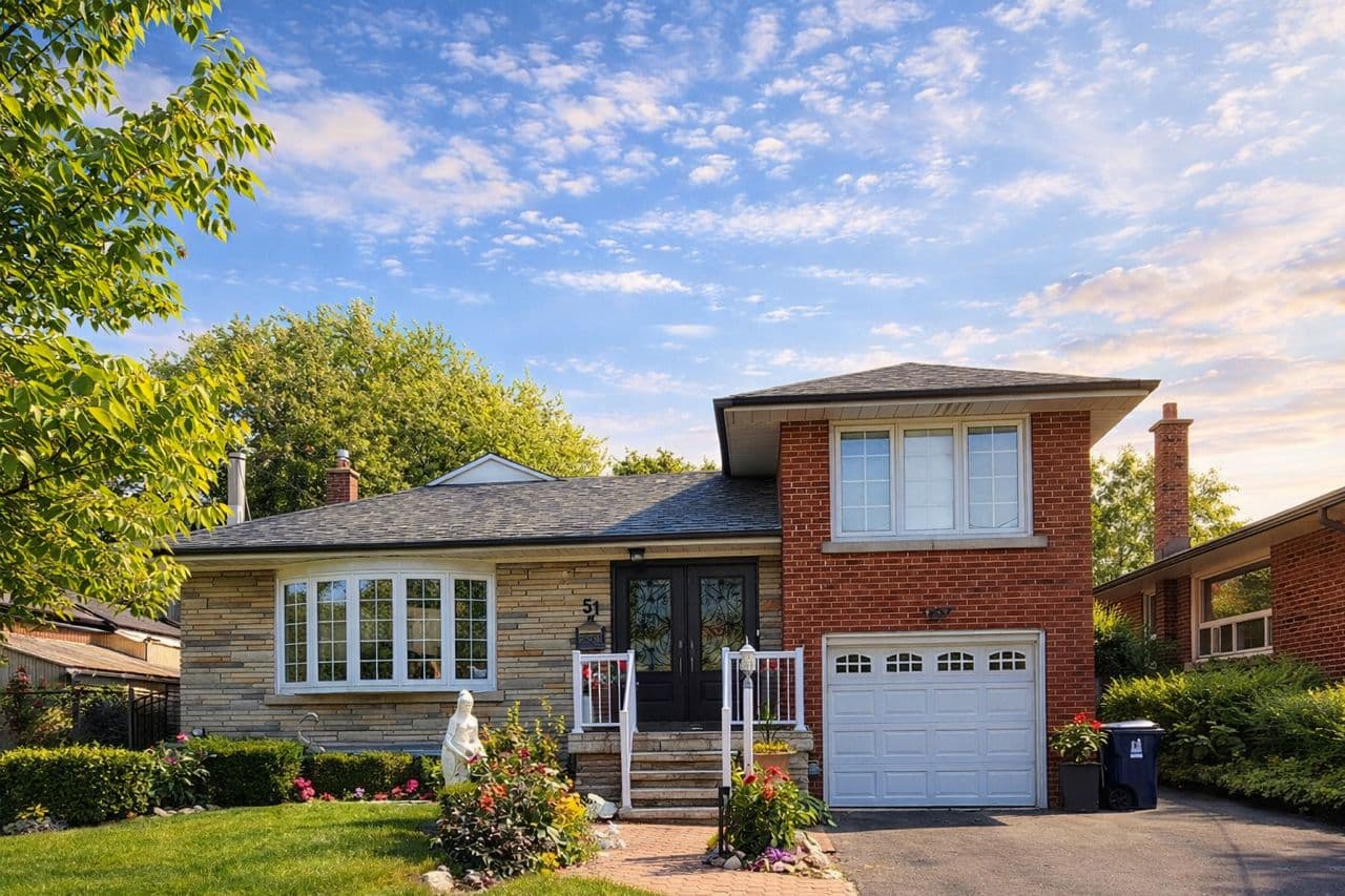 51 Perivale Crescent, Toronto E09, ON M1J 2C4