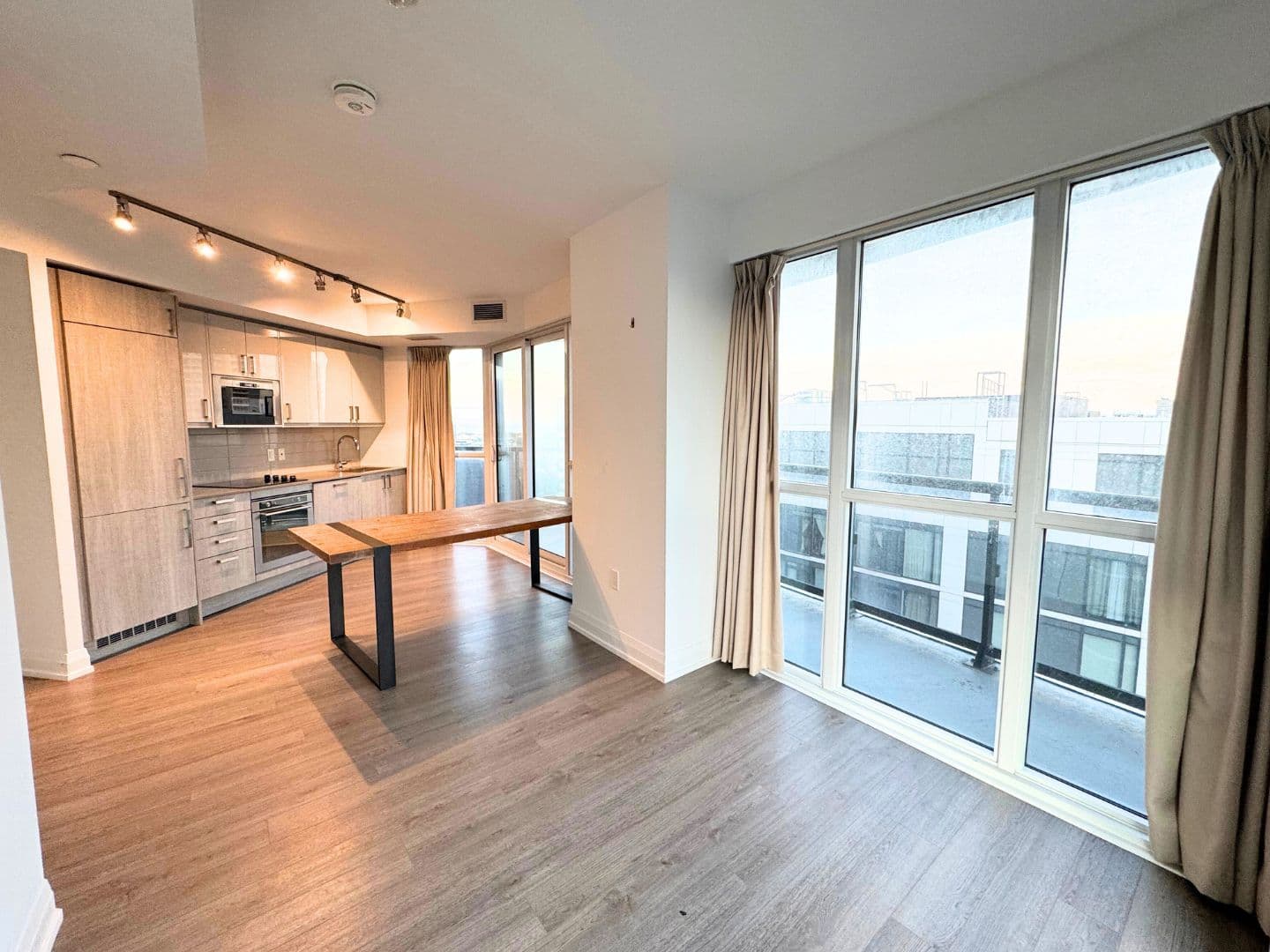 77 Mutual Street, Toronto C08, ON M5B 2A9