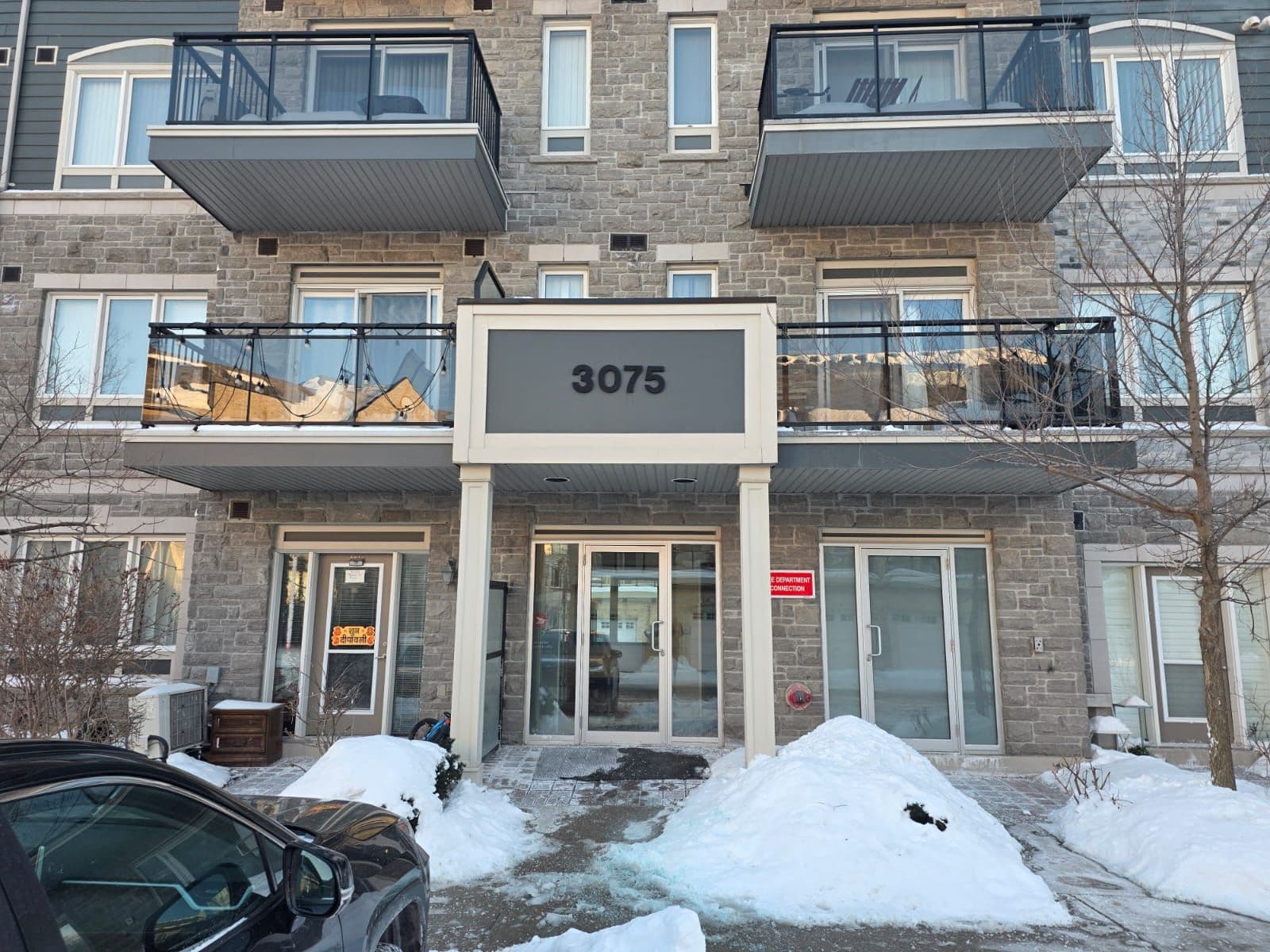 3075 Thomas Street 308, Mississauga, ON L5M 0M4