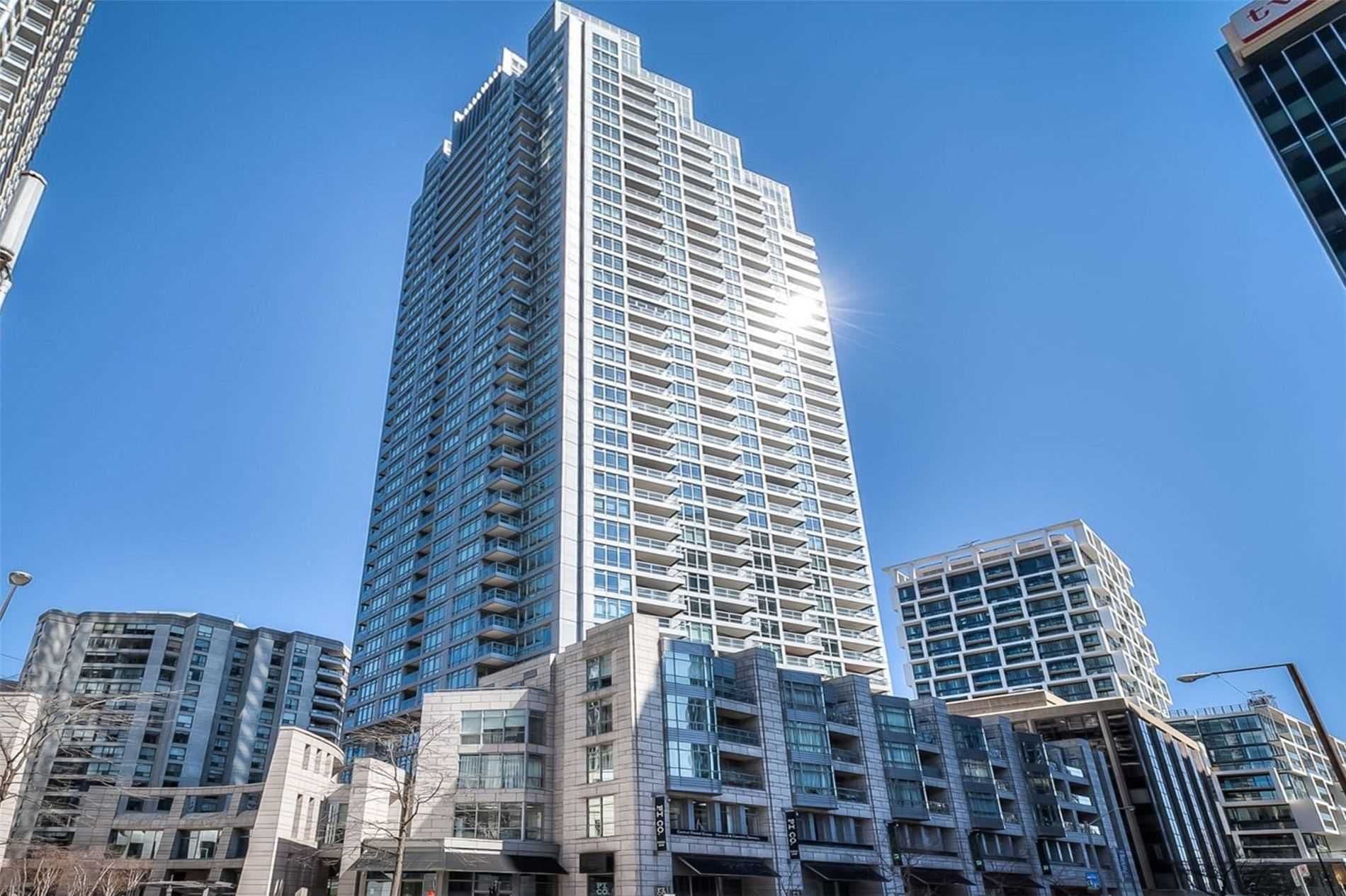 2181 Yonge Street 1803, Toronto C10, ON M4S 2B1