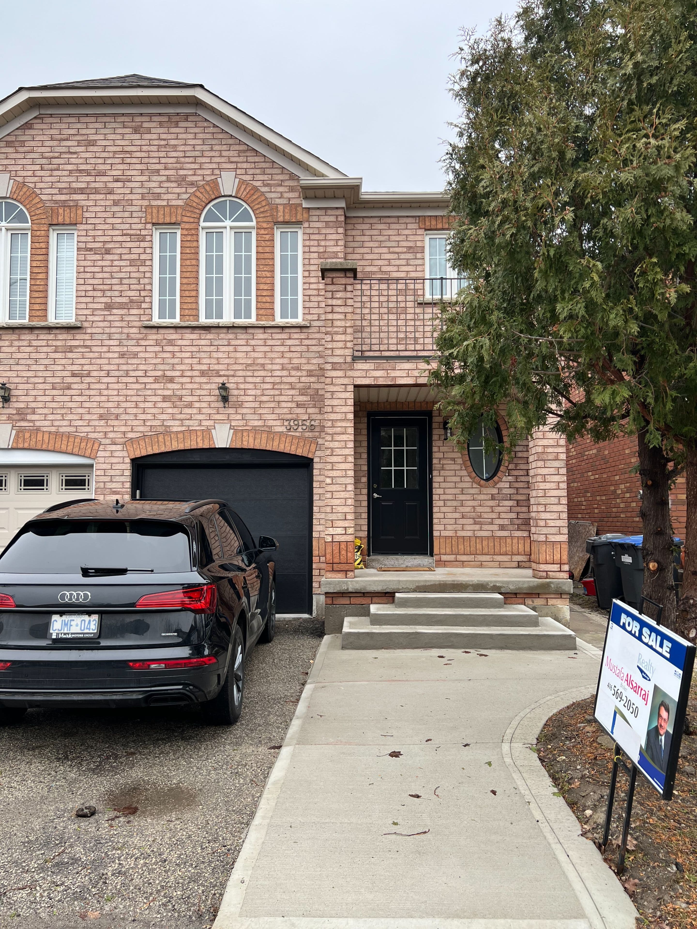 3956 Manatee Way, Mississauga, ON L5M 6P5