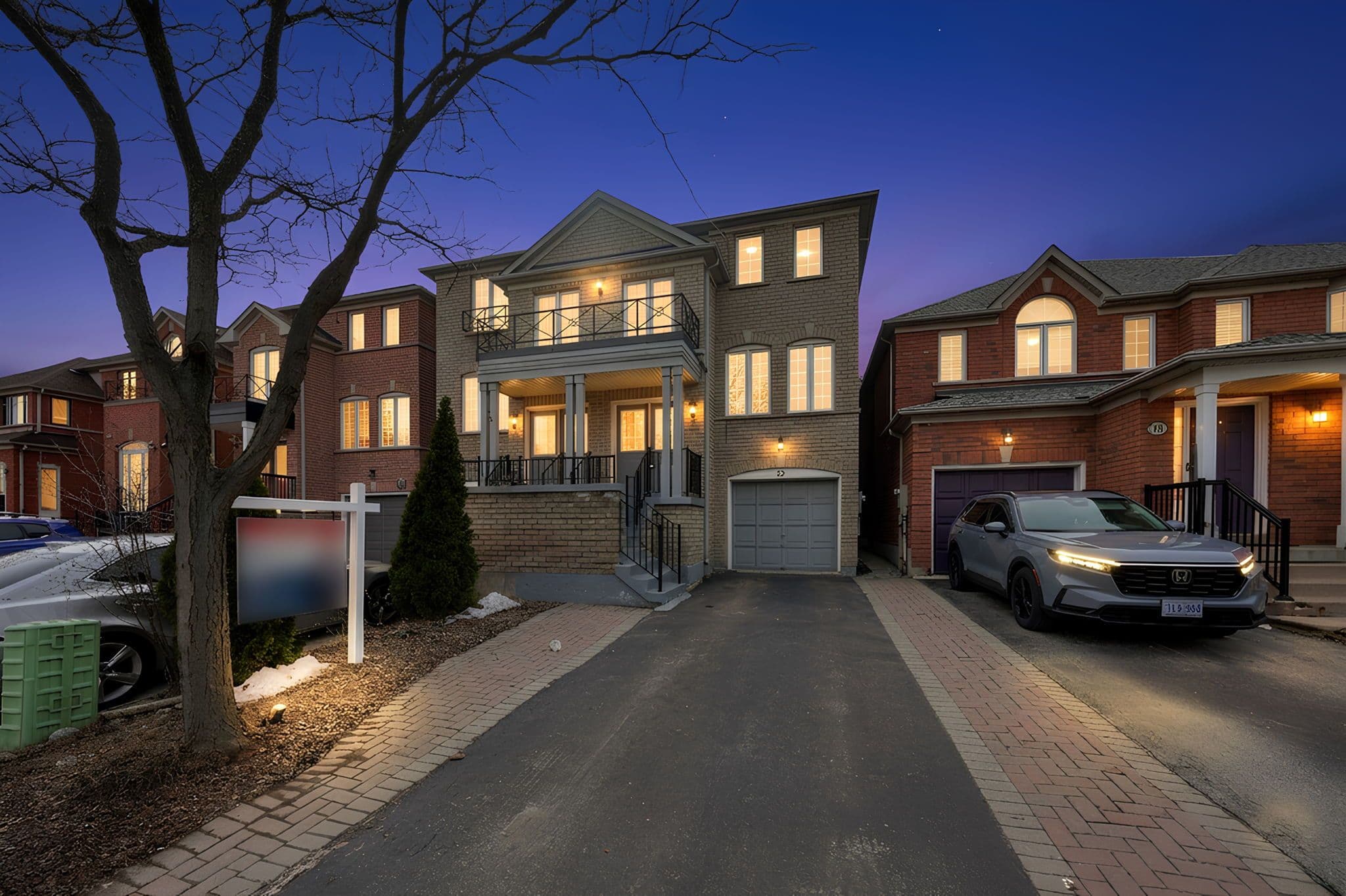 12 Yellowood Circle, Vaughan, ON L4J 8L9