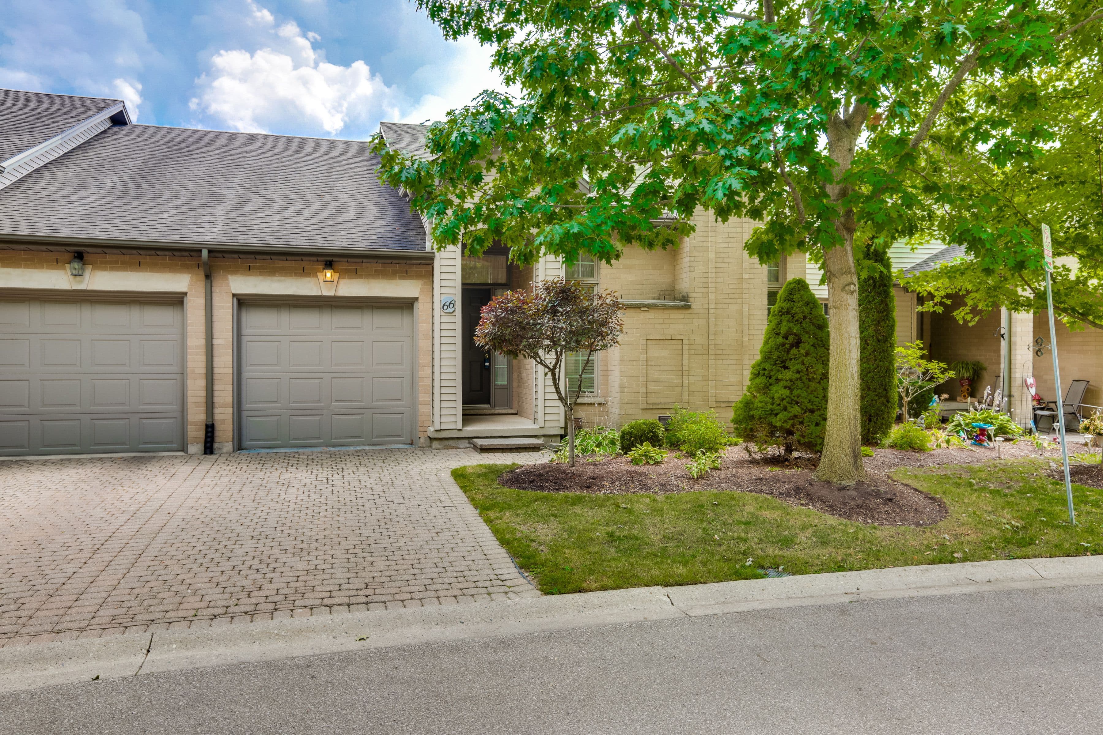 250 North Centre Road 66, London North, ON N6G 5A4