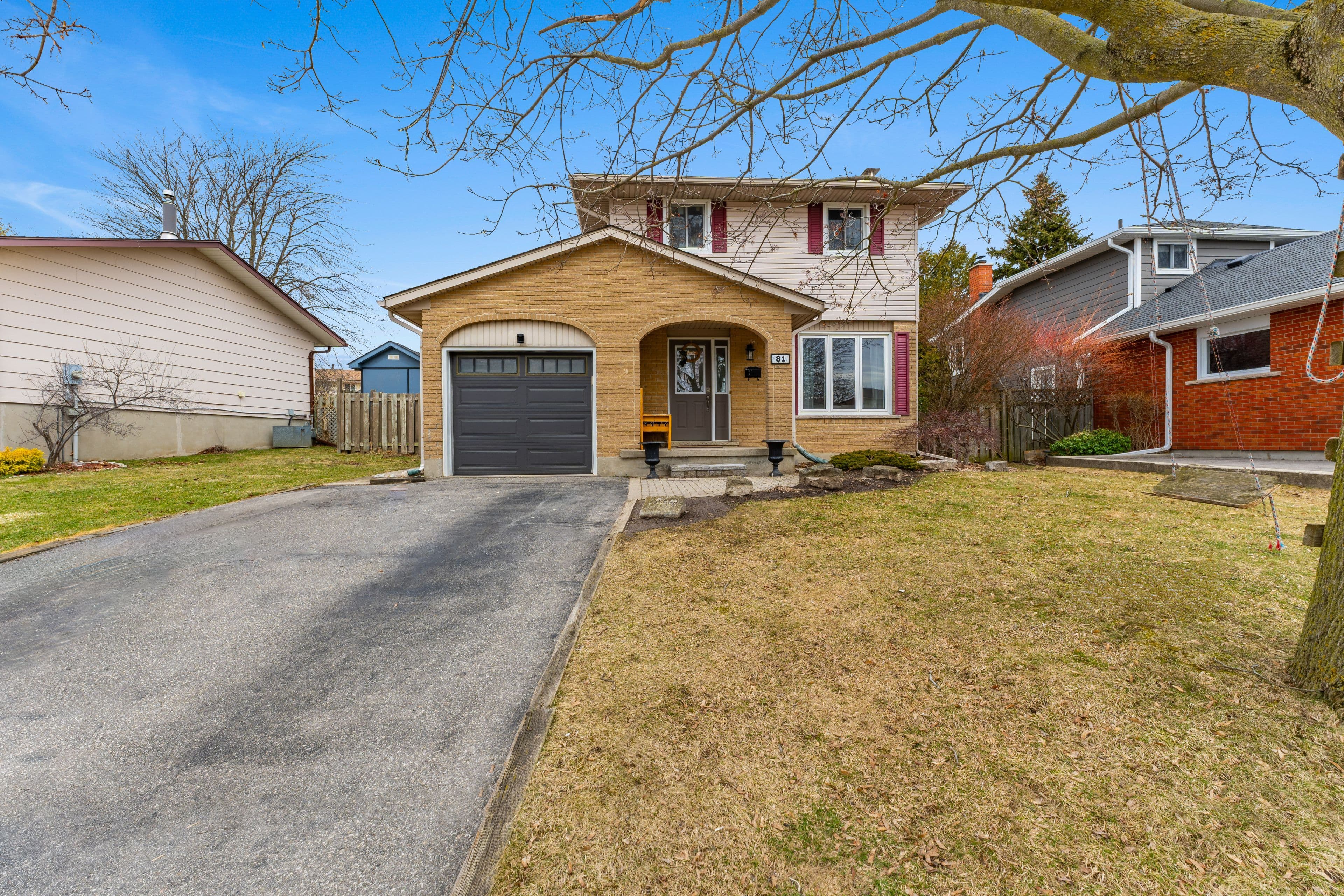81 Stirling Macgregor Drive, Cambridge, ON N1S 4P4