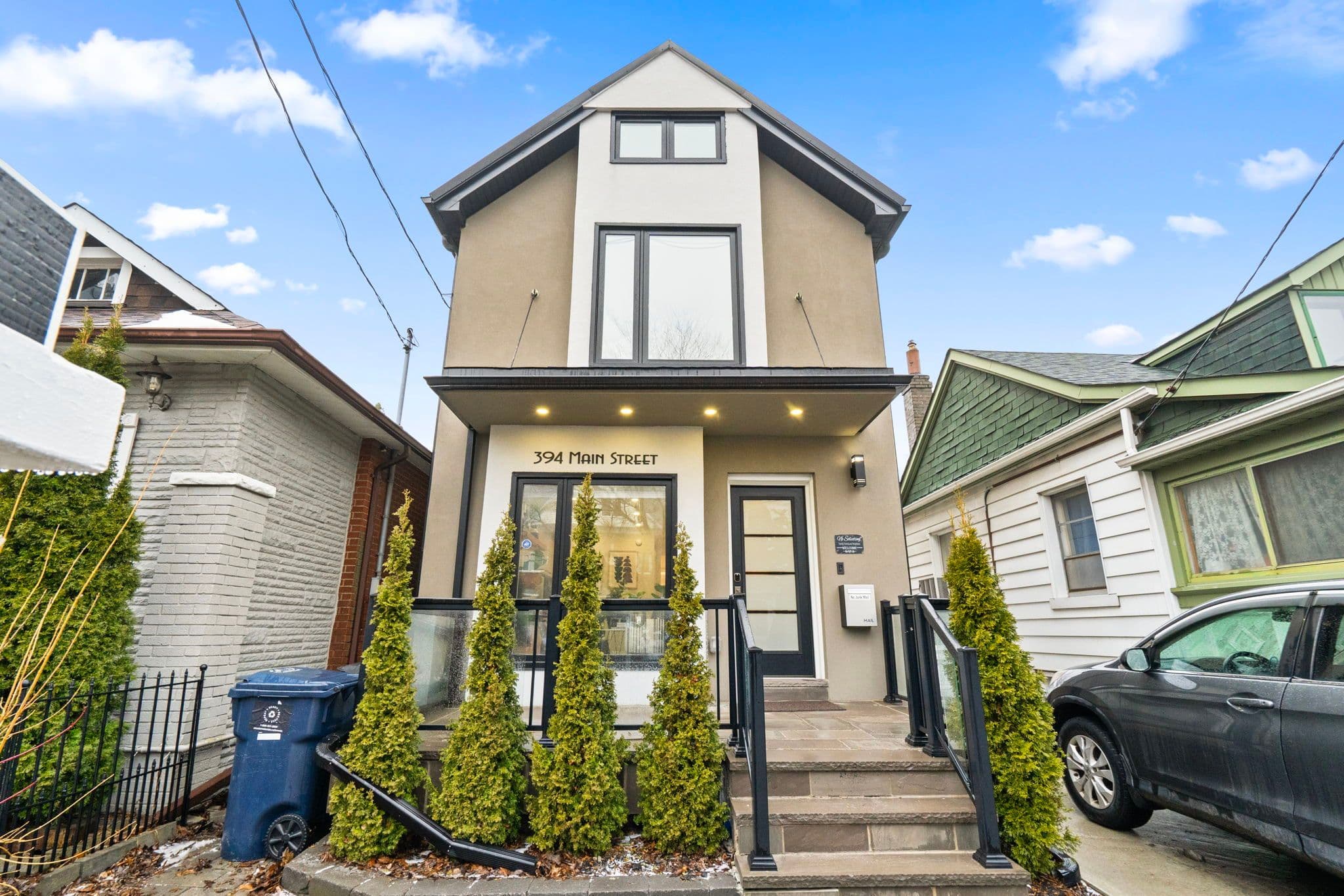 394 Main Street, Toronto E03, ON M4C 4X8