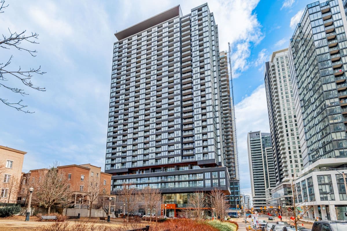 19 Western Battery Road 3222, Toronto C01, ON M6K 3S4