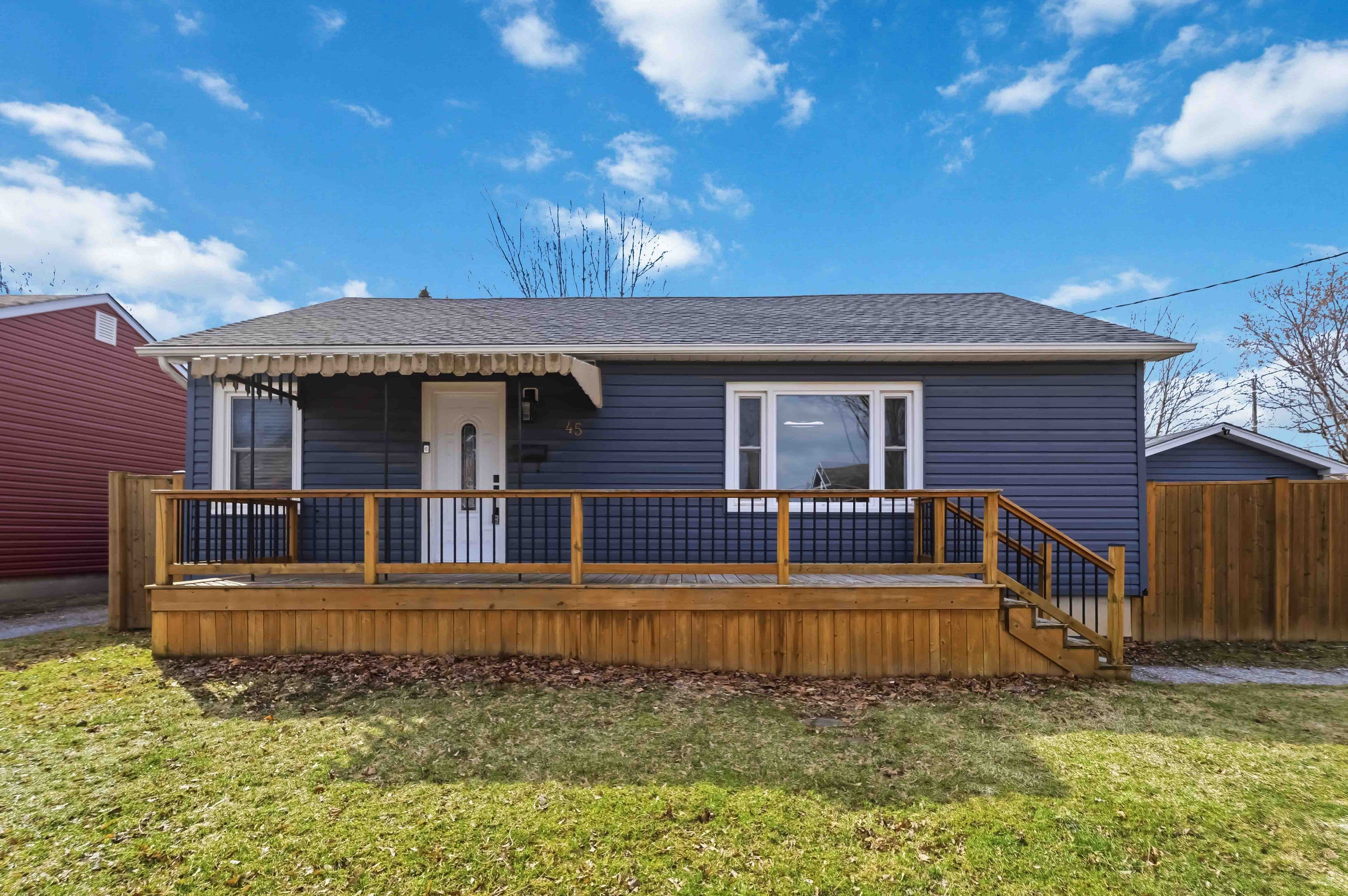 45 Shakespeare Avenue, St. Catharines, ON L2R 6M8