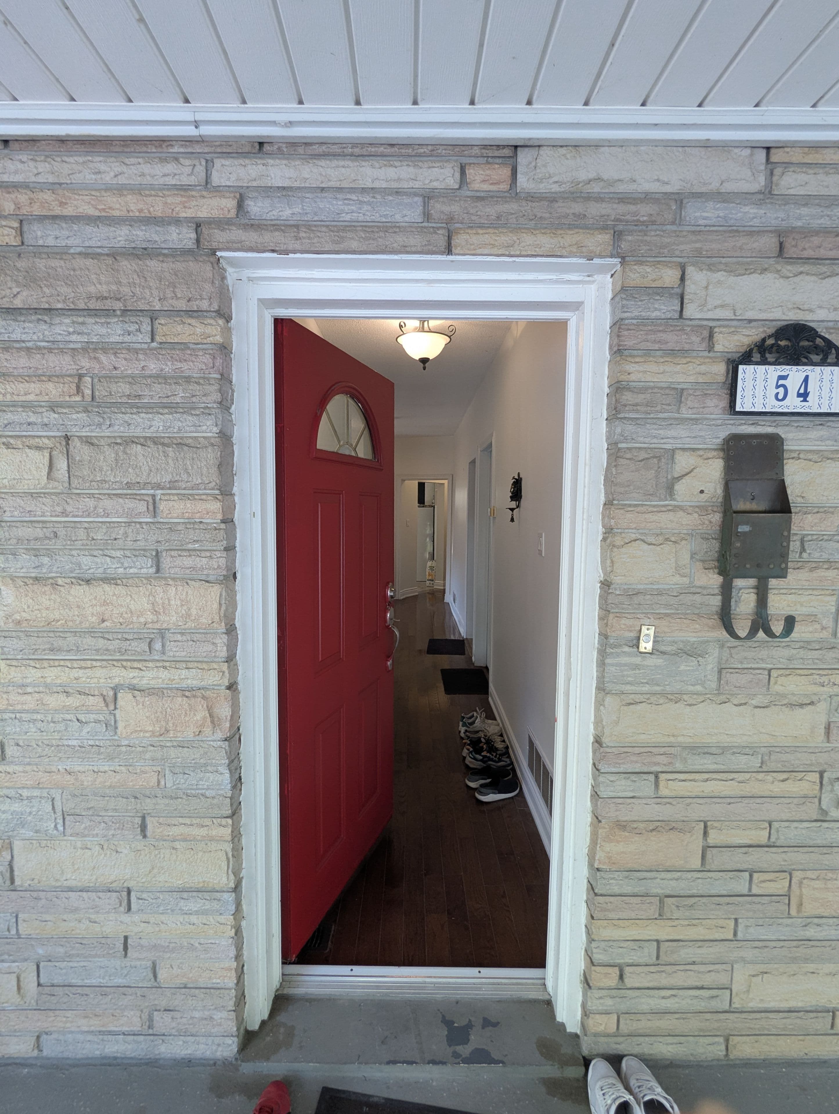 54 Twenty Third Street, Toronto W06, ON M8V 3N1