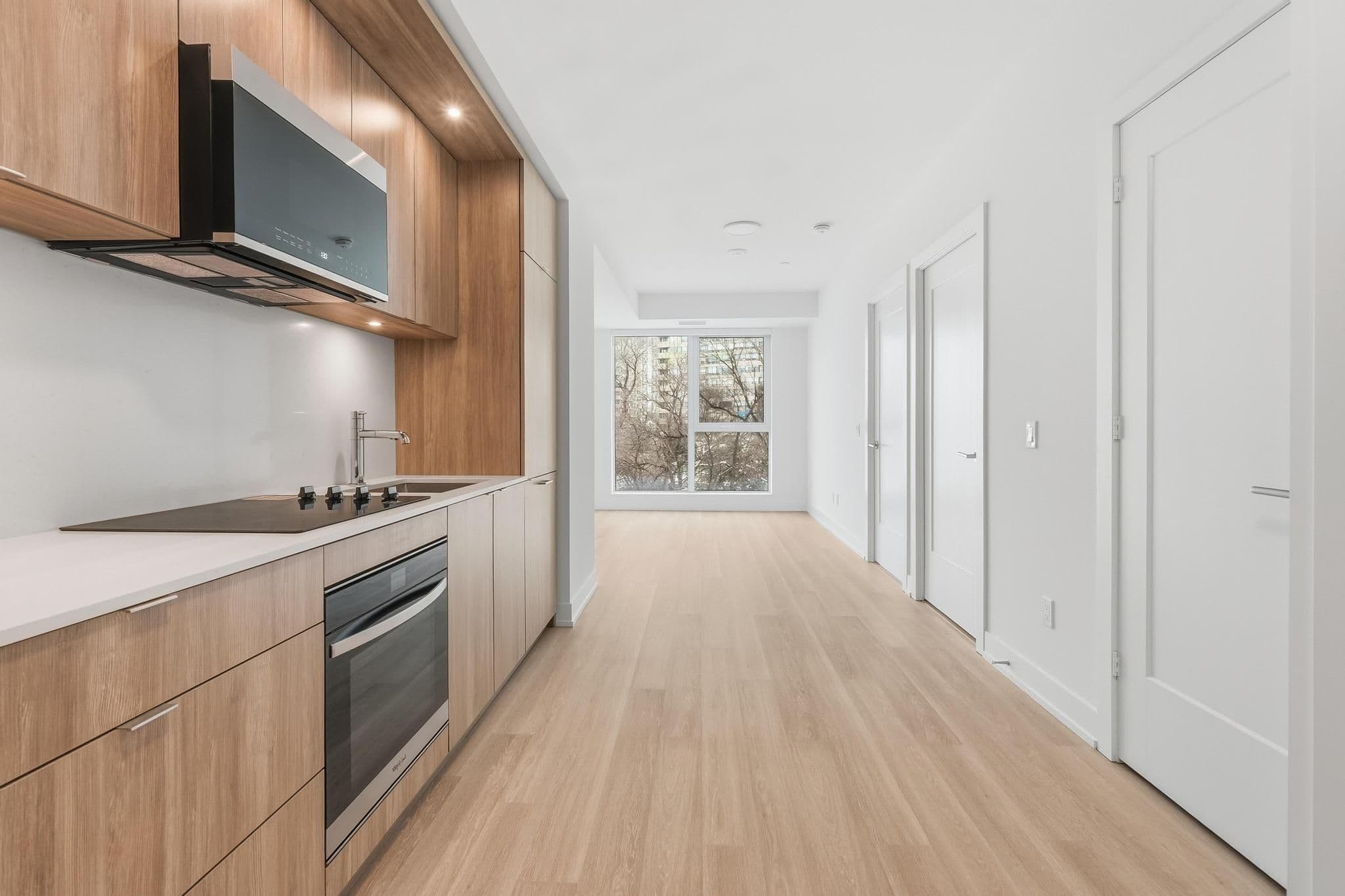 25 Cordova Avenue 424, Toronto W08, ON M9A 0E5