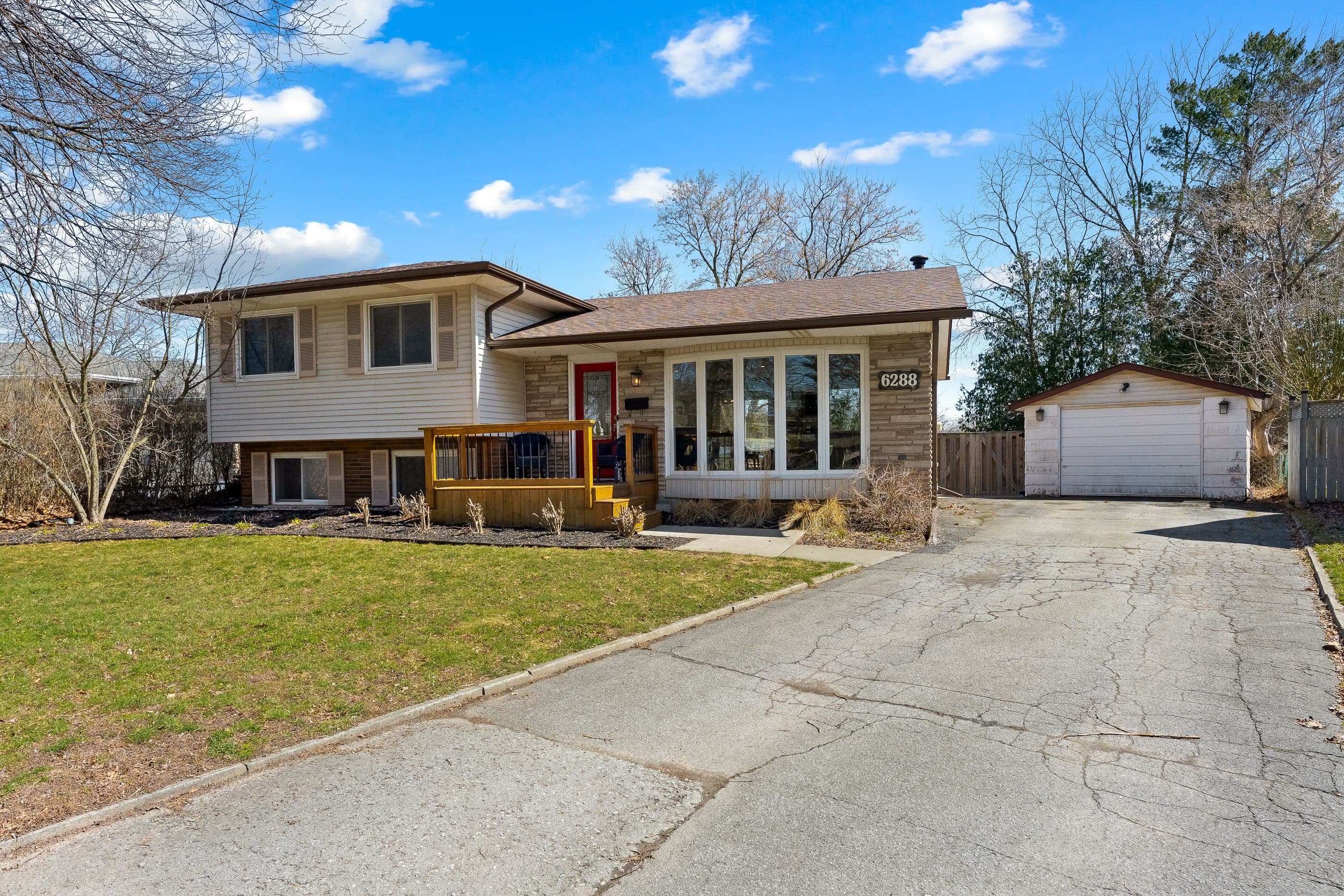 6288 Carolyn Avenue, Niagara Falls, ON L2E 5H5