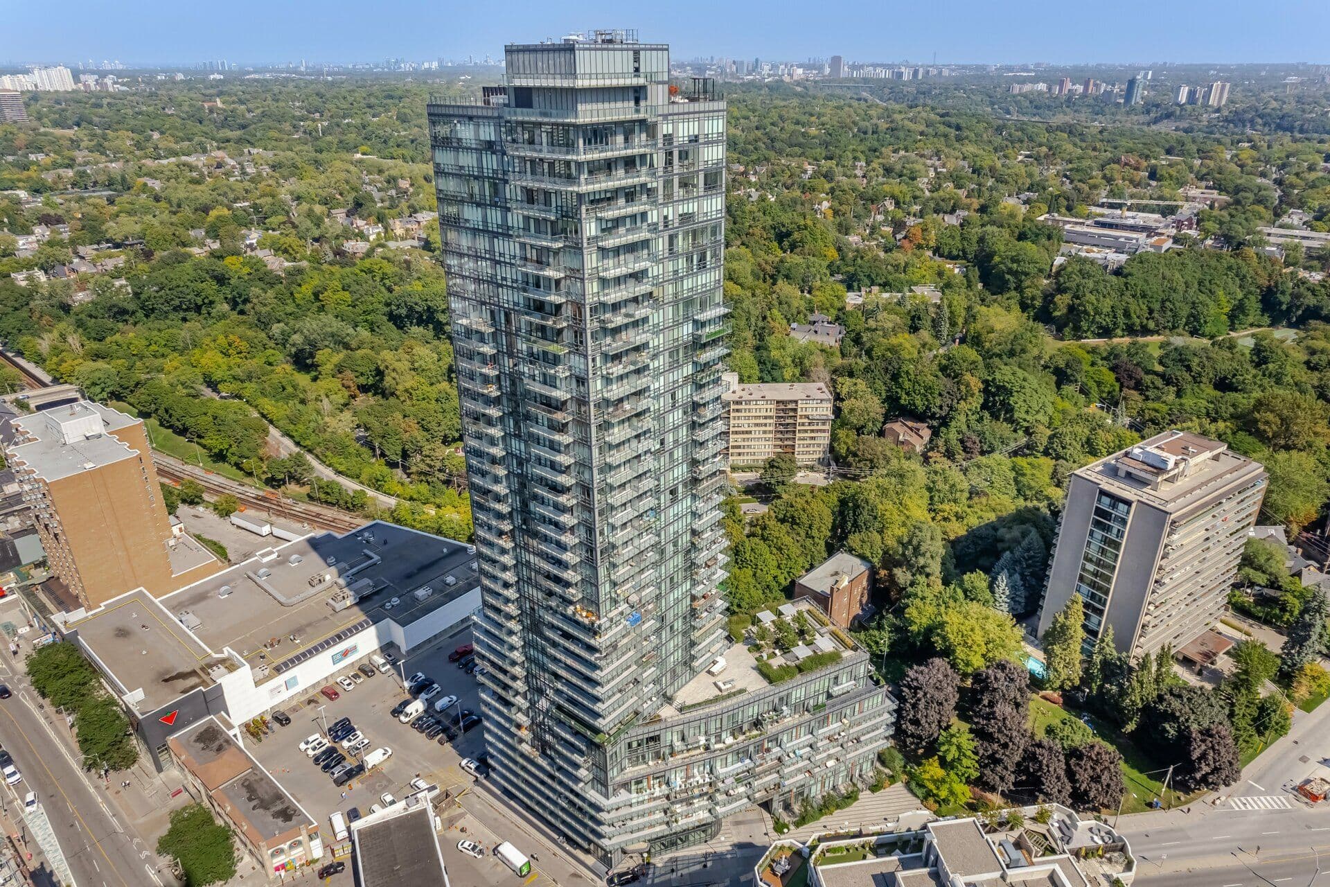 825 Church Street 105, Toronto C09, ON M4W 3Z4