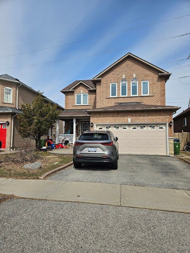 39 Candlebrook Crescent (Lower), Toronto E05, ON M1W 4B3
