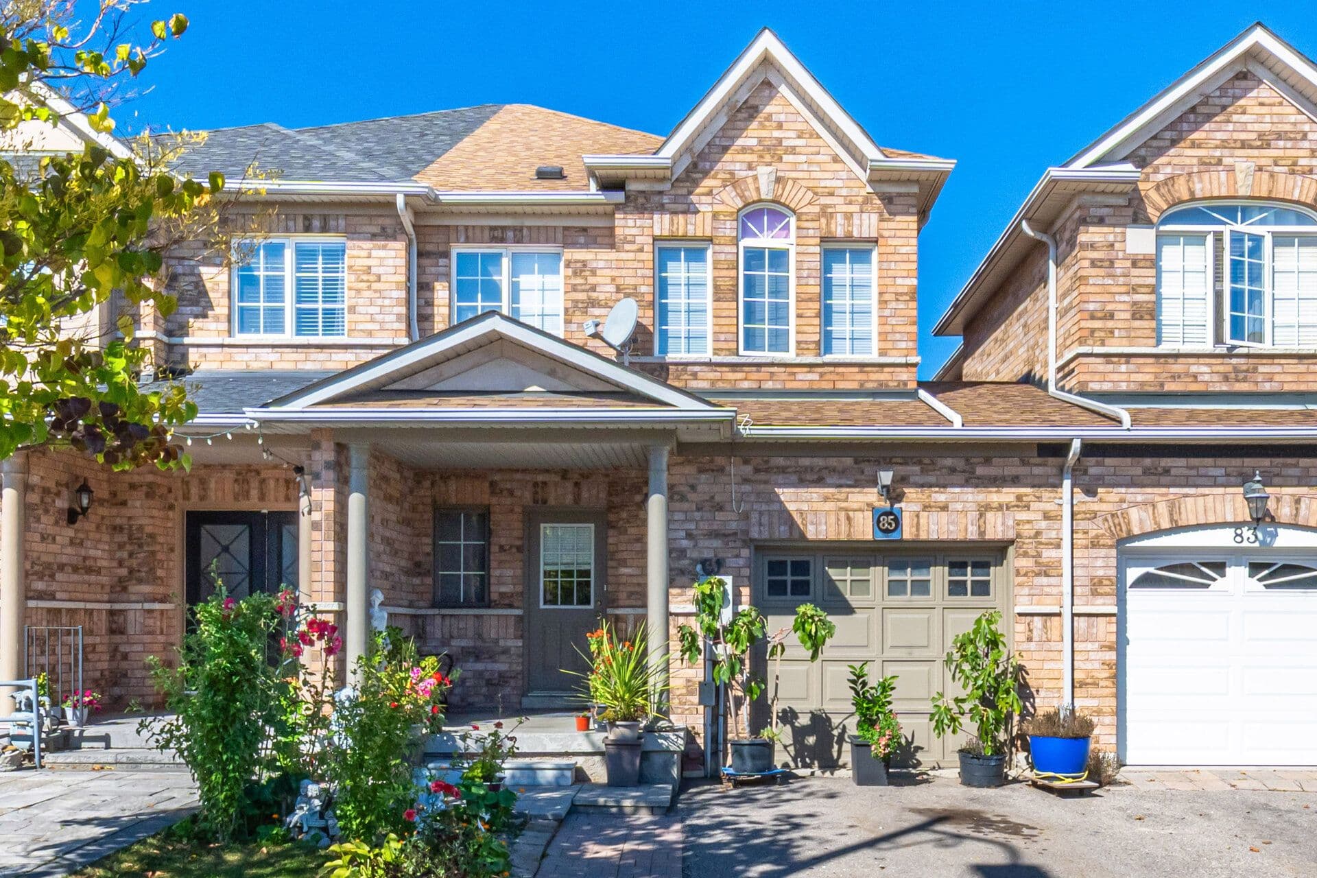 85 Ronan Crescent, Vaughan, ON L4H 2J6