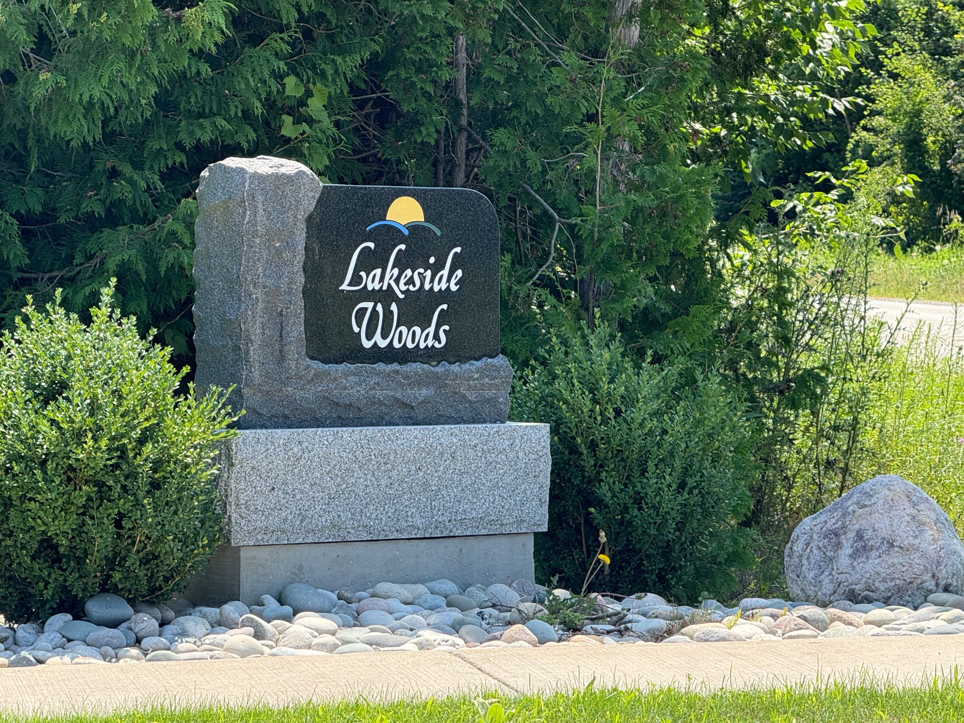 13 LAKESIDE WOODS Crescent, Saugeen Shores, ON N0H 2C6