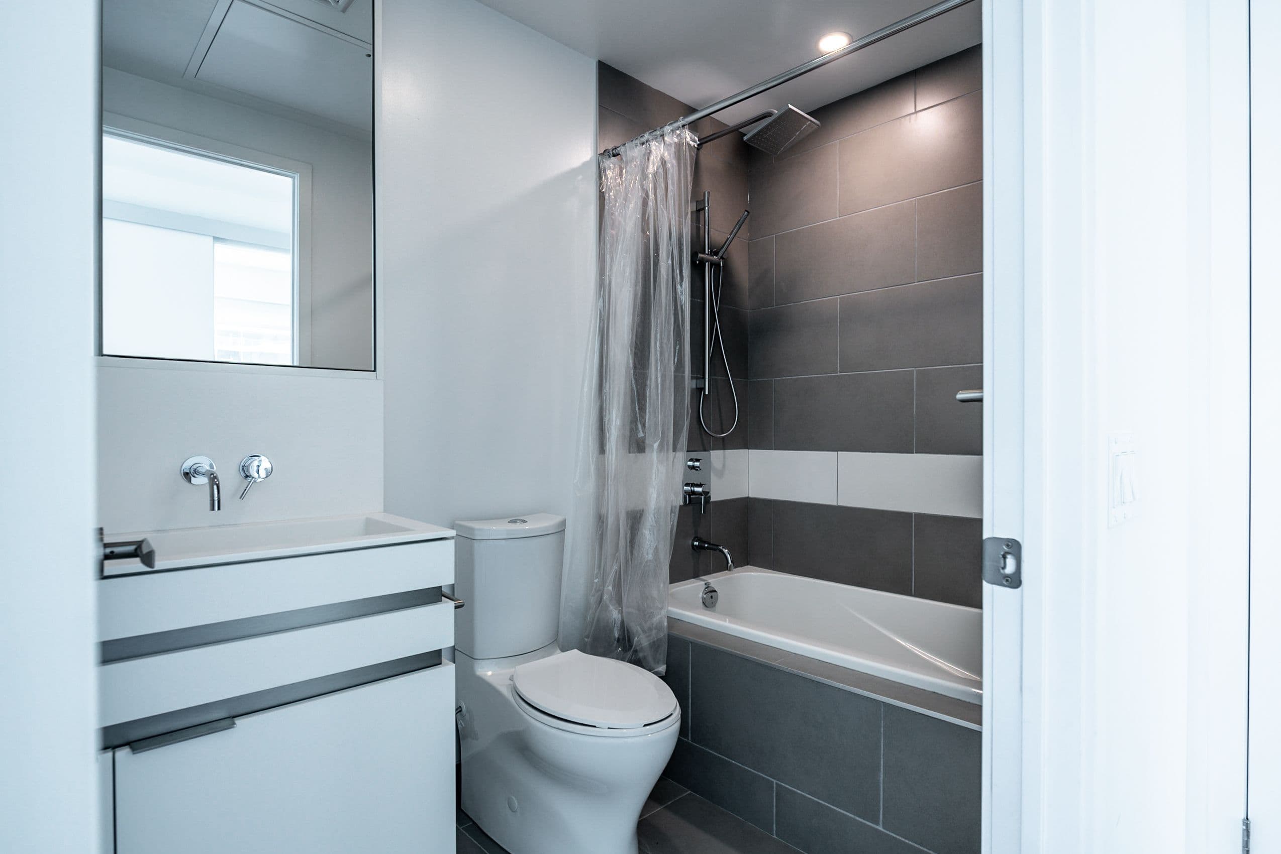 197 Yonge Street 1209, Toronto C08, ON M5V 0C1