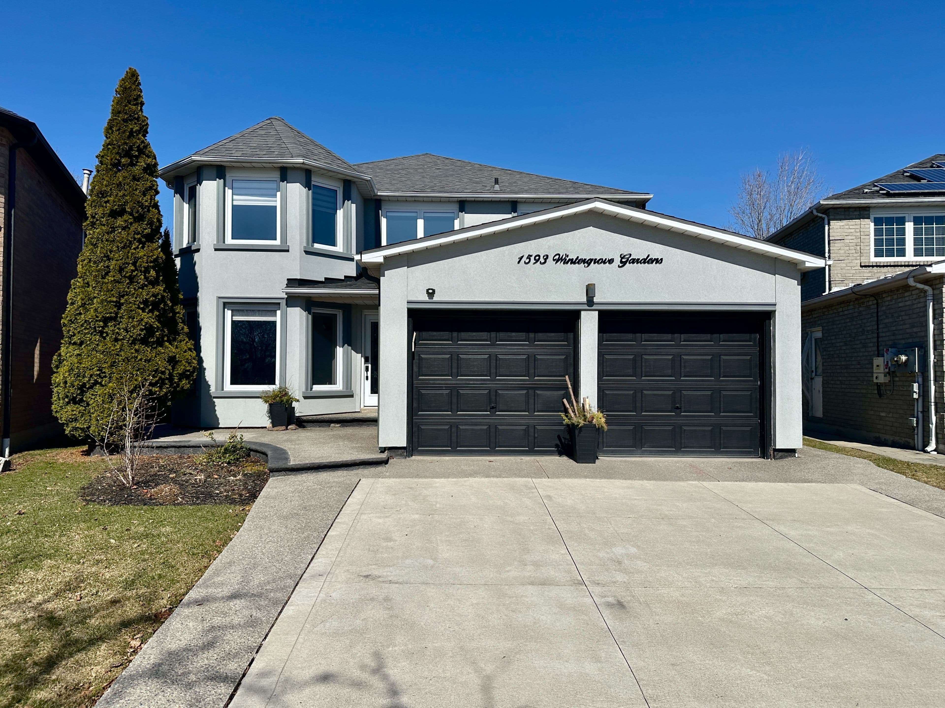 1593 Wintergrove Gardens, Mississauga, ON L5M 3Z9