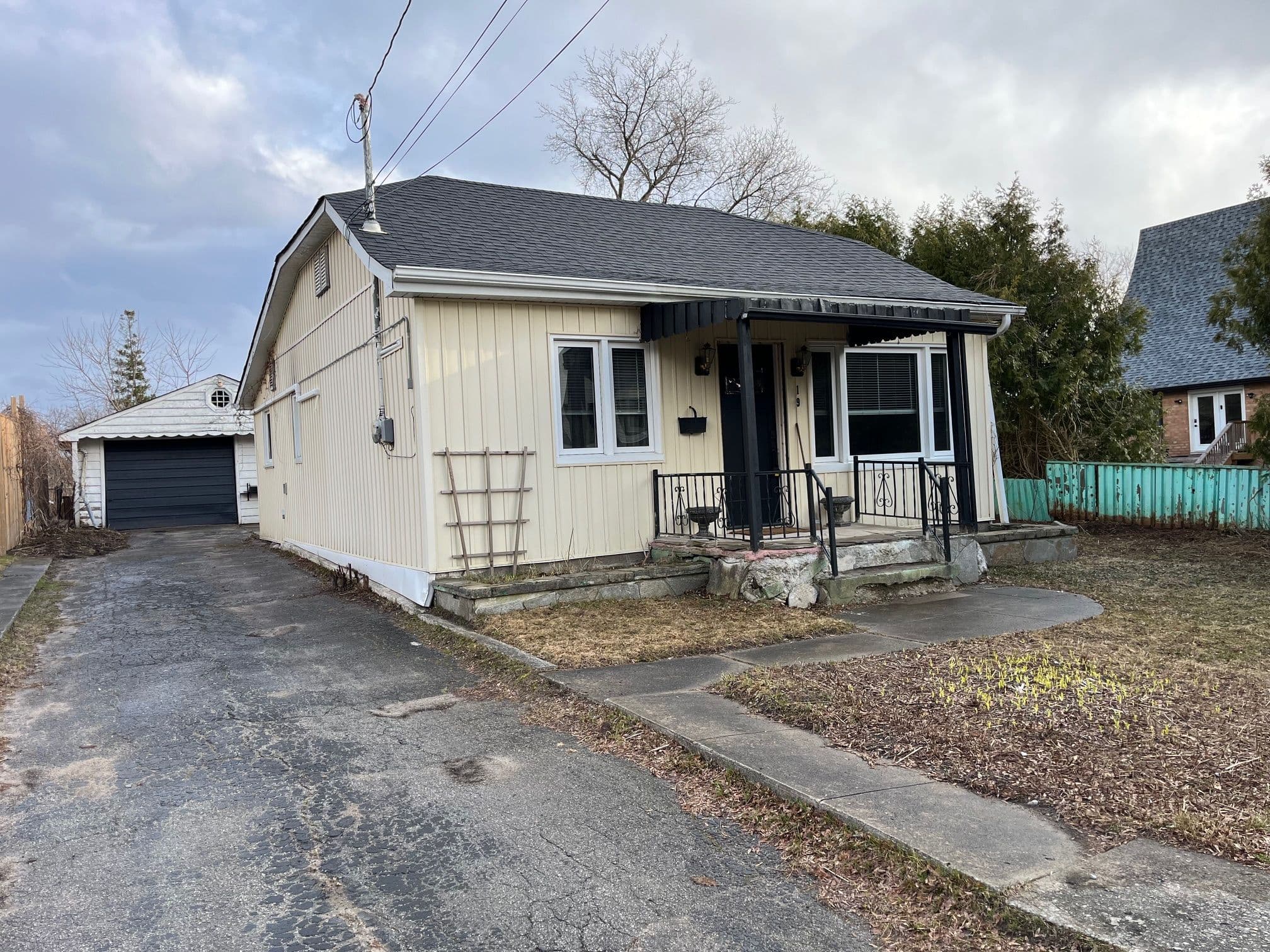 19 Windsor Drive, Whitchurch-Stouffville, ON L2A 2Y6