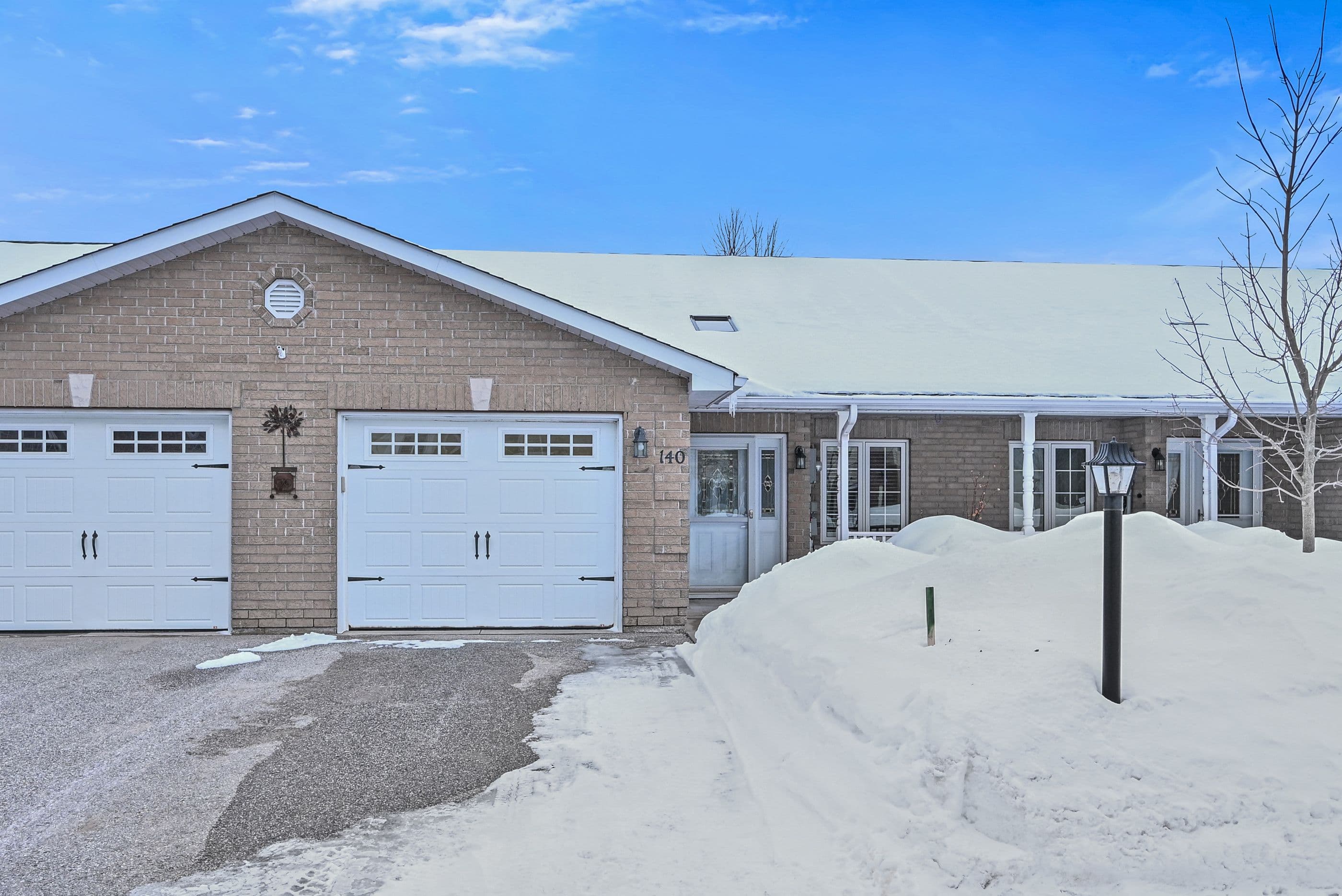 140 Meadow Lane, Wasaga Beach, ON L9Z 0A4