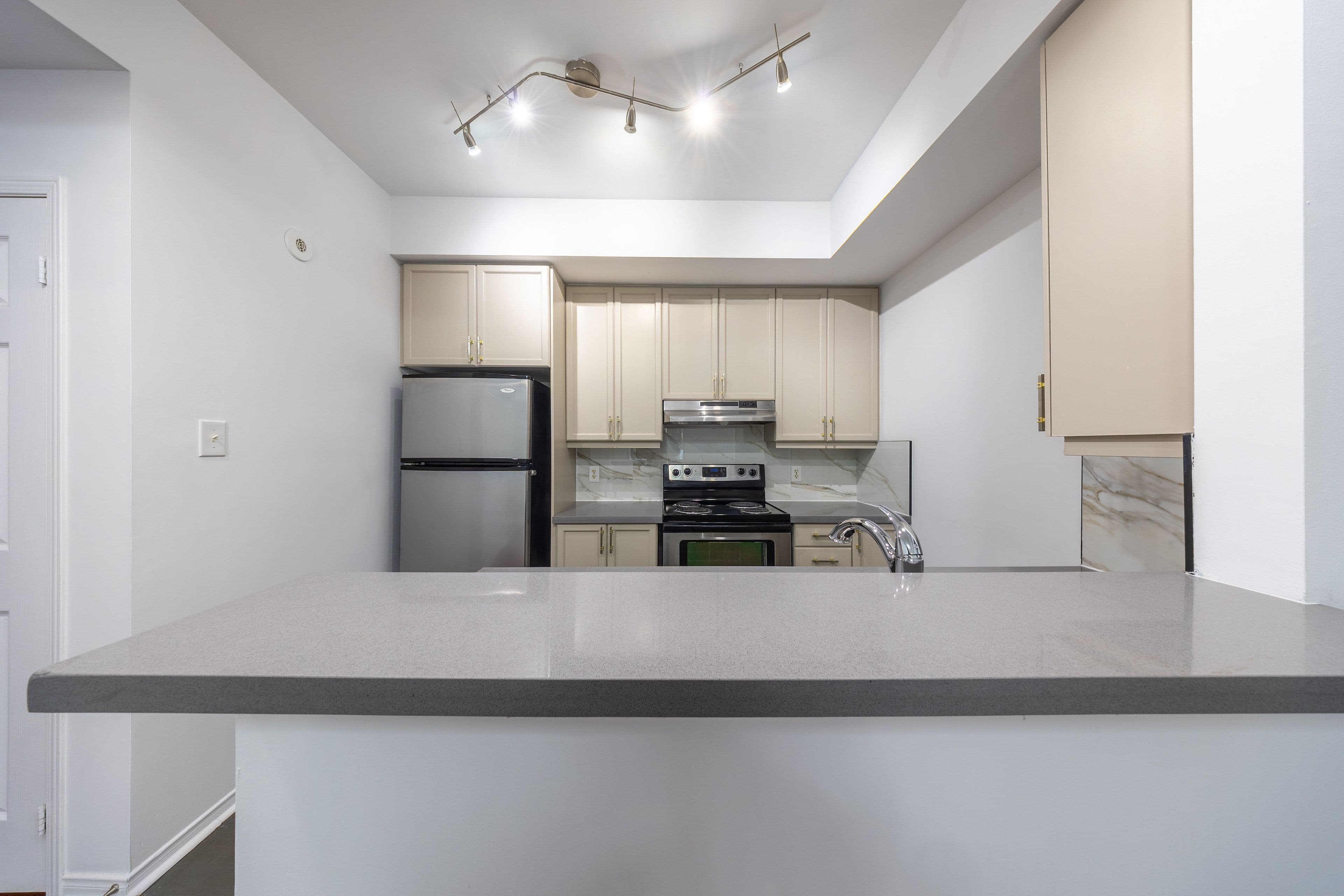 5035 Oscar Peterson Boulevard 114, Mississauga, ON L5M 0P4