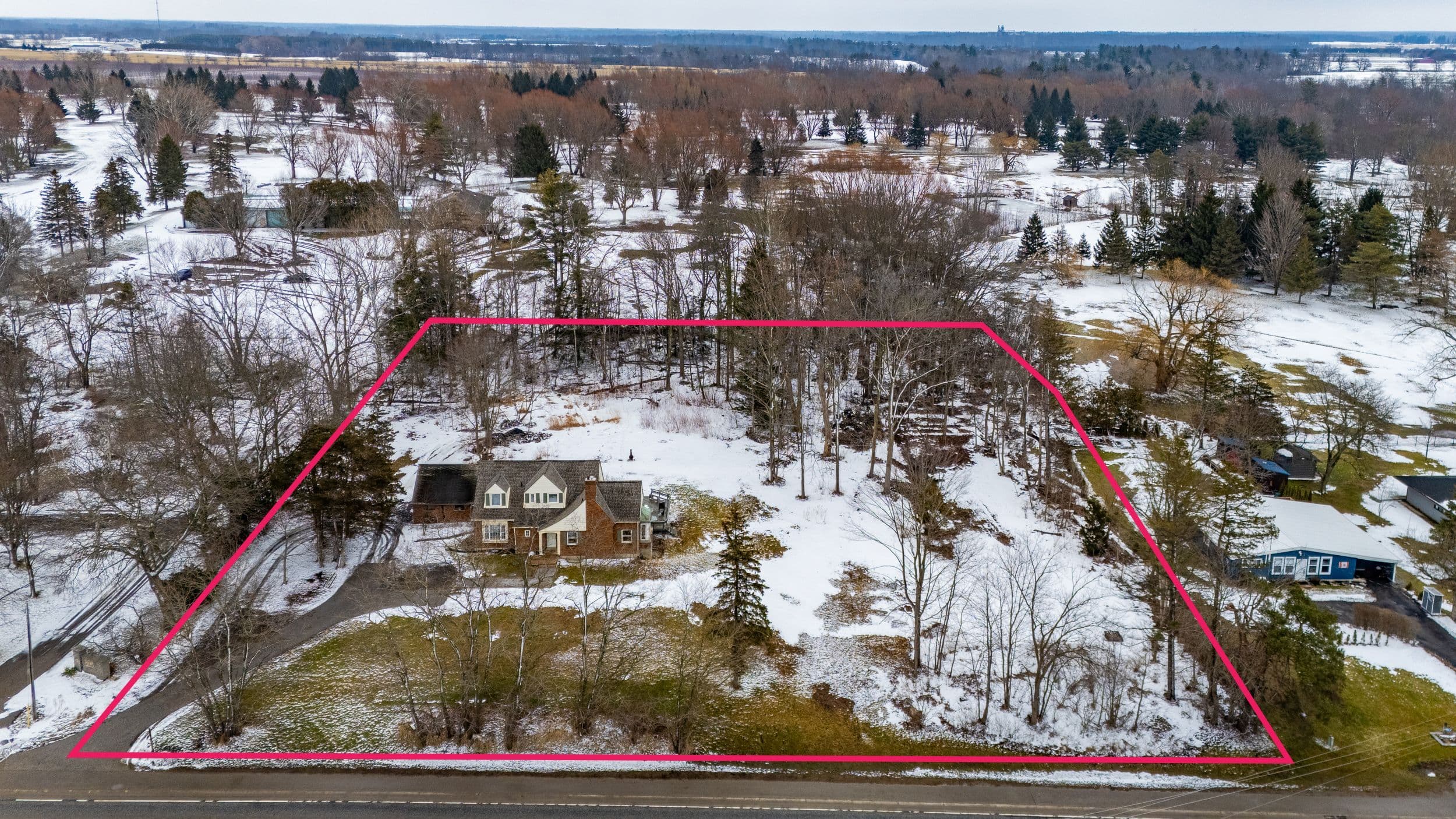 909 James Street, Norfolk, ON N4B 2E3