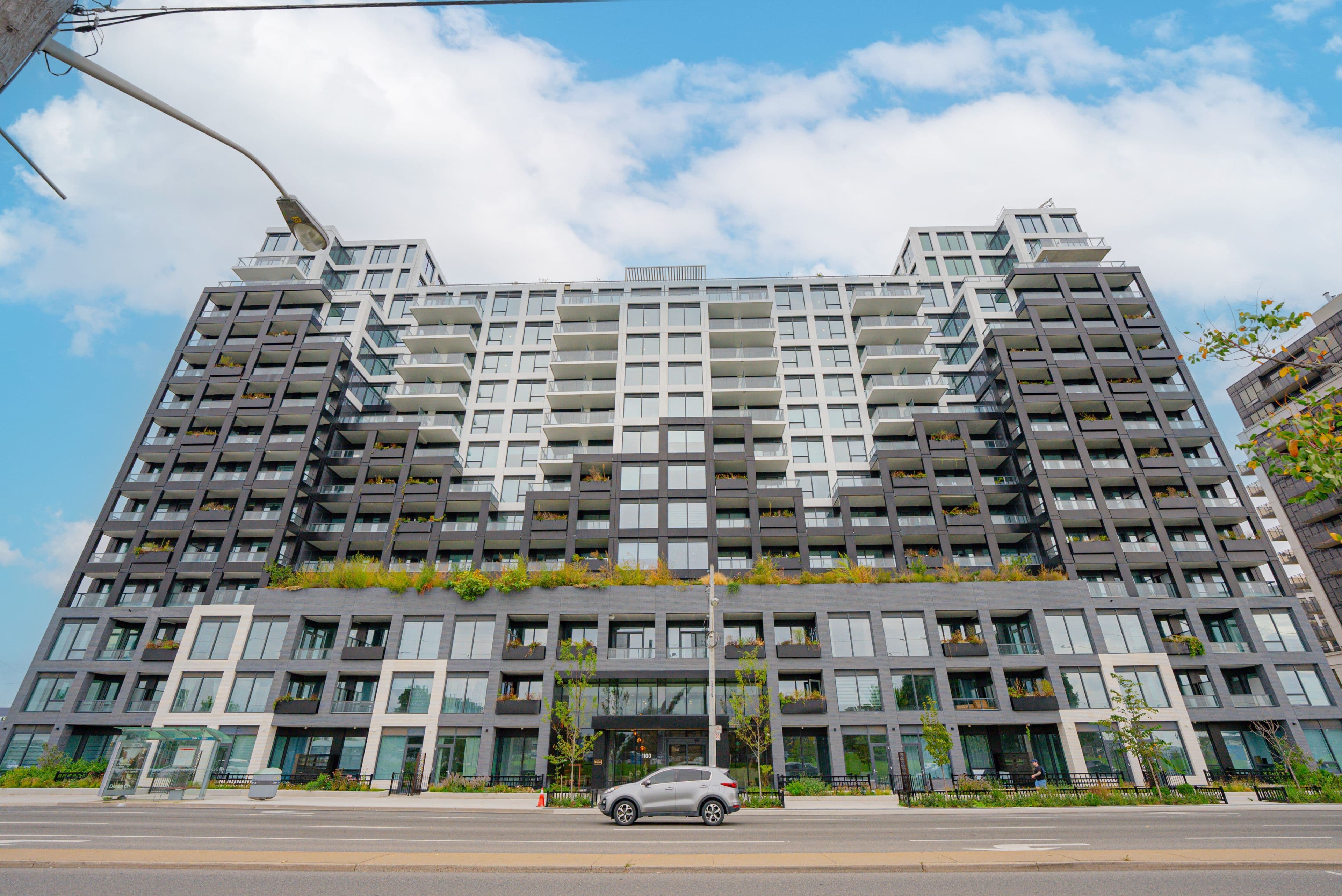 1100 SHEPPARD Avenue W 321, Toronto W05, ON M3J 0H1