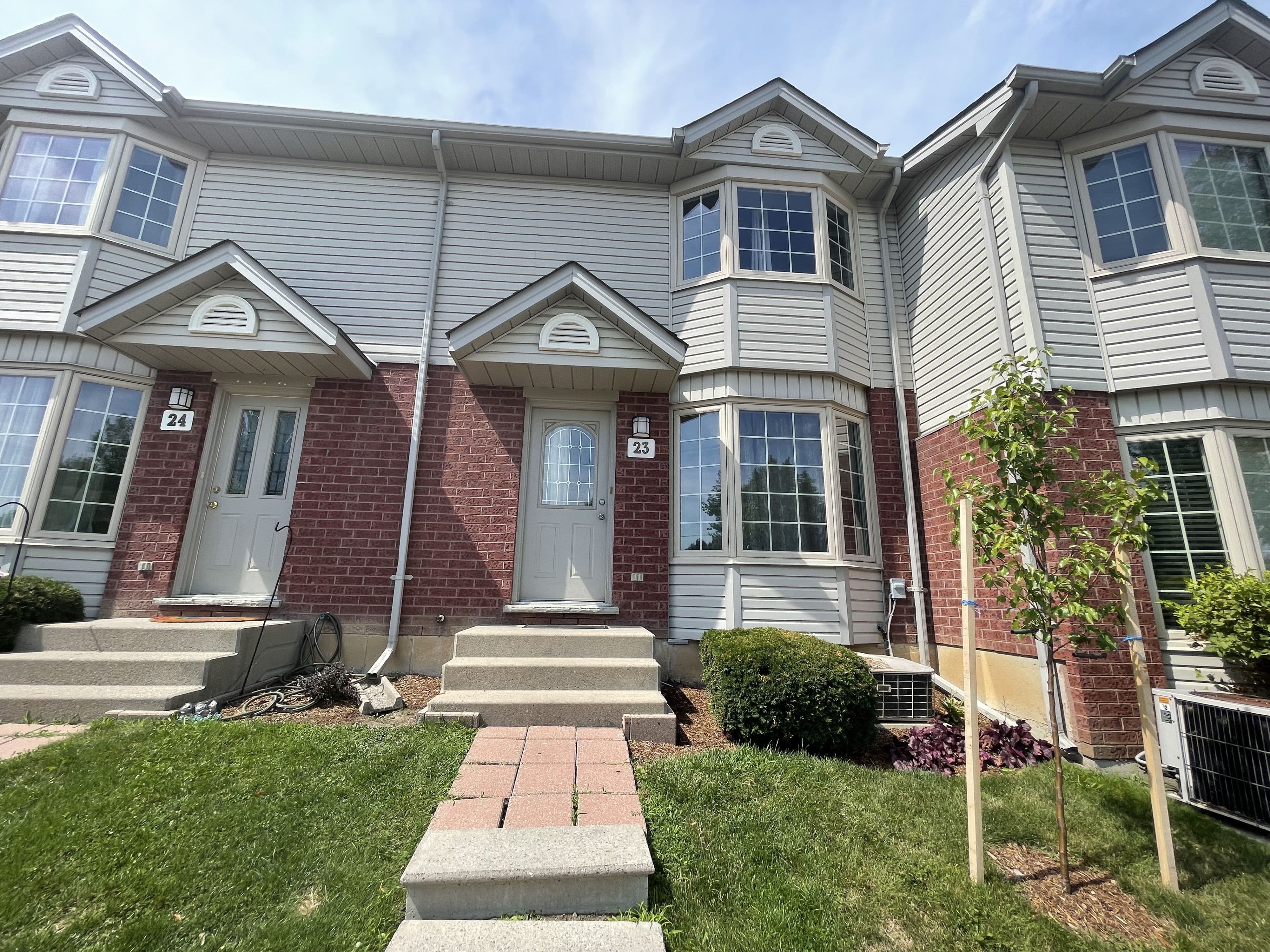 70 Chapman Court 23, London North, ON N6G 4Z4