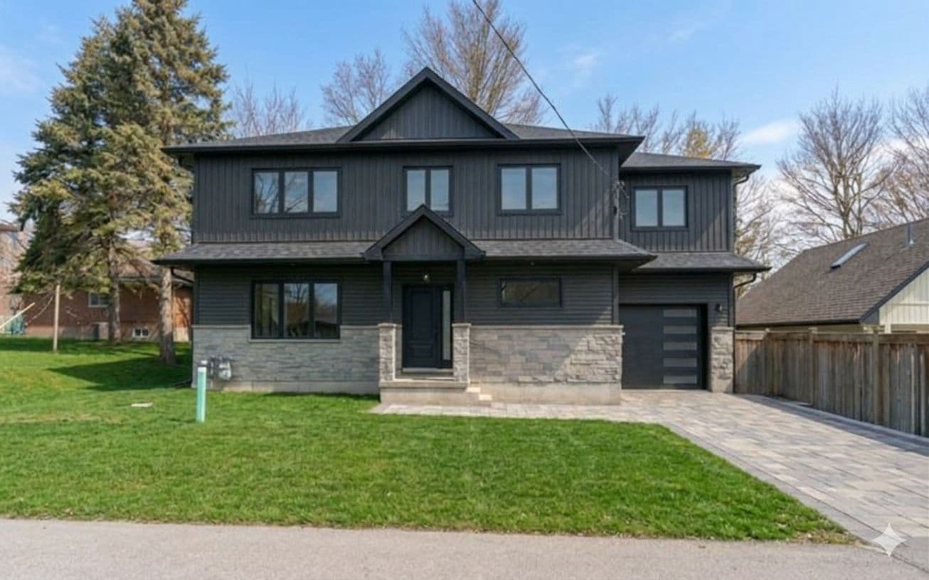 7 Henry Street, Orangeville, ON L9W 1R6