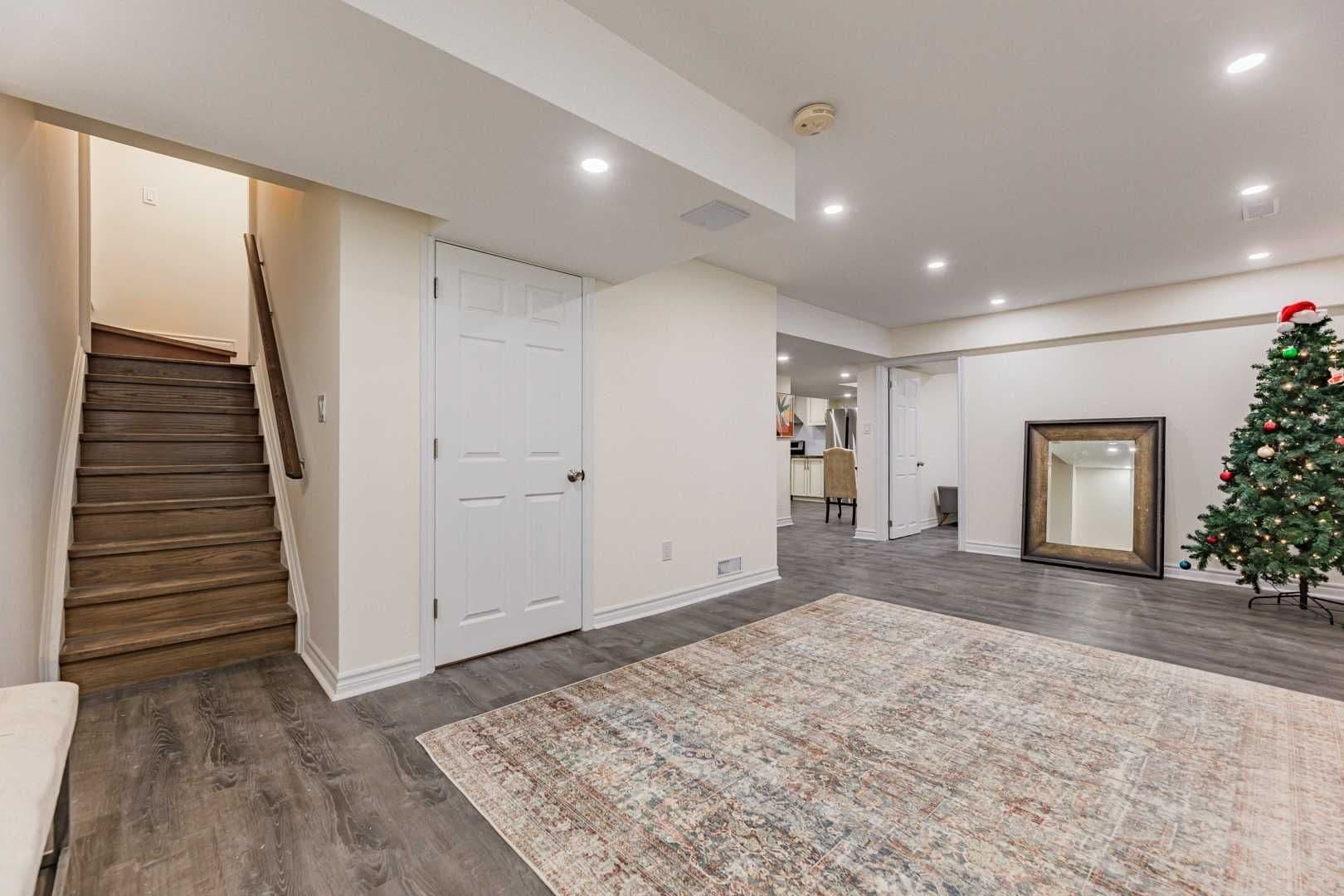 233 Shelbourne Drive Bsmt, Vaughan, ON L4H 0J4