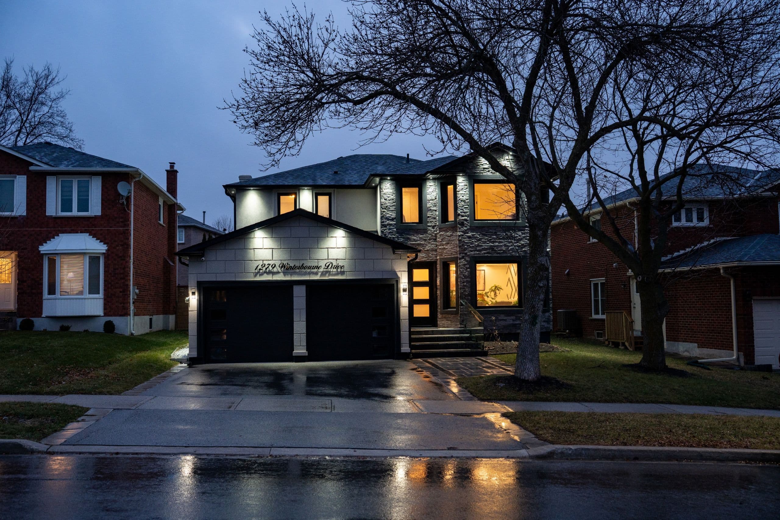 1279 Winterbourne Drive, Oakville, ON L6J 7E4