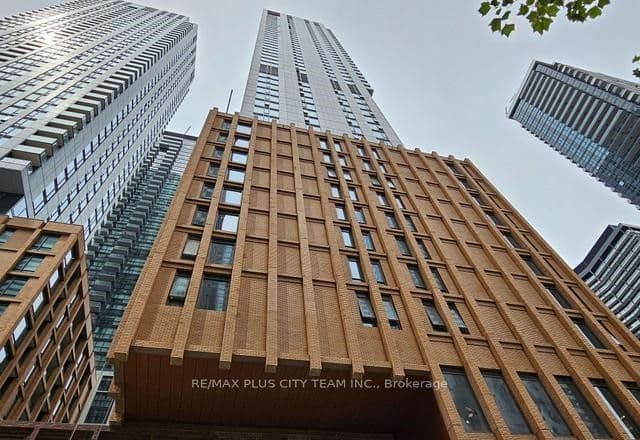 28 Widmer Street 3121, Toronto C01, ON M5V 0T2