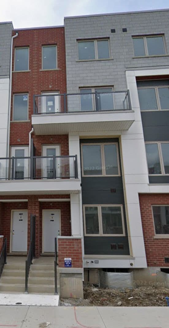 98 William Duncan Road, Toronto W05, ON M3K 0C7