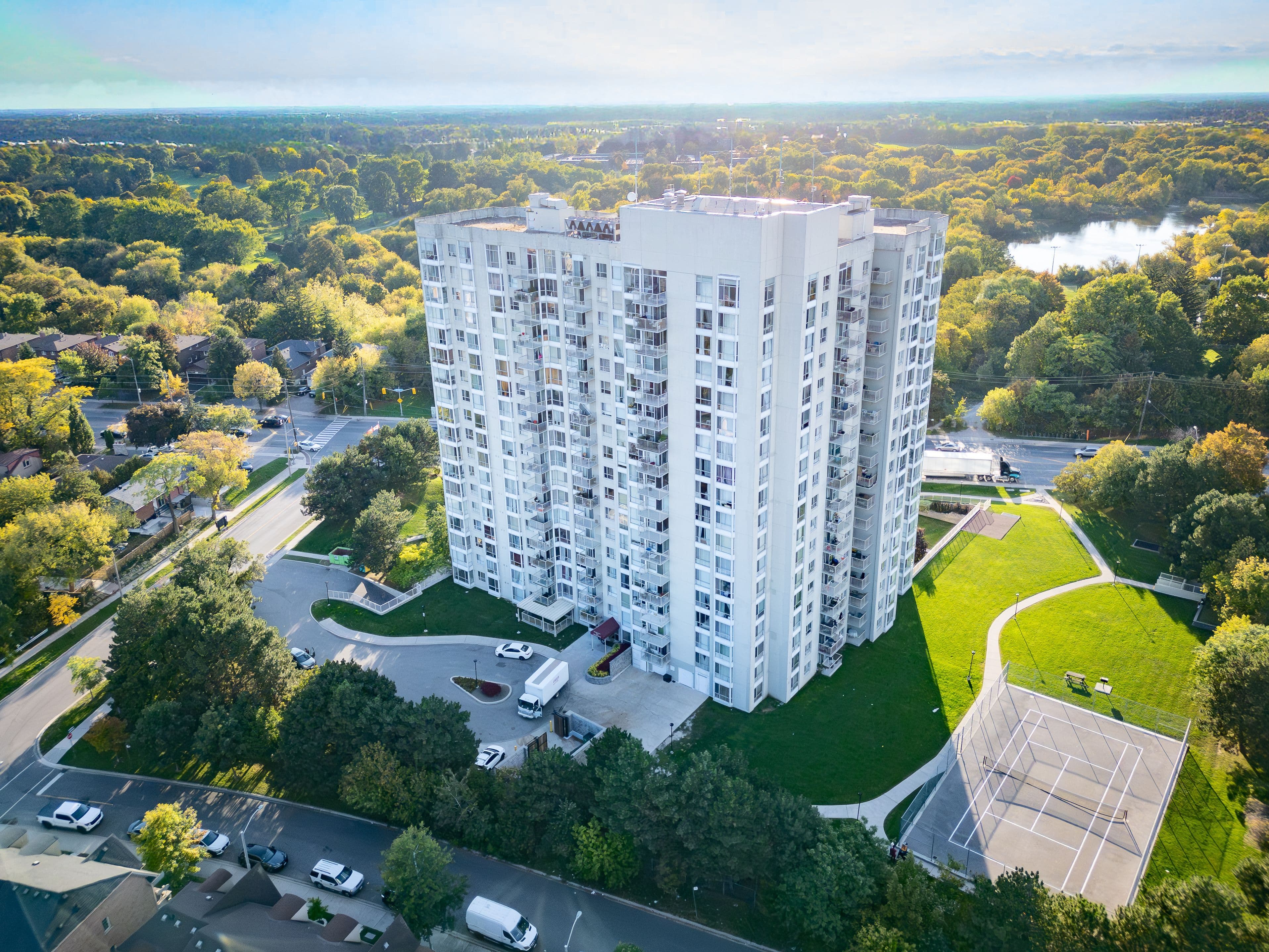 3077 Weston Road 1905, Toronto W05, ON M9M 3A1