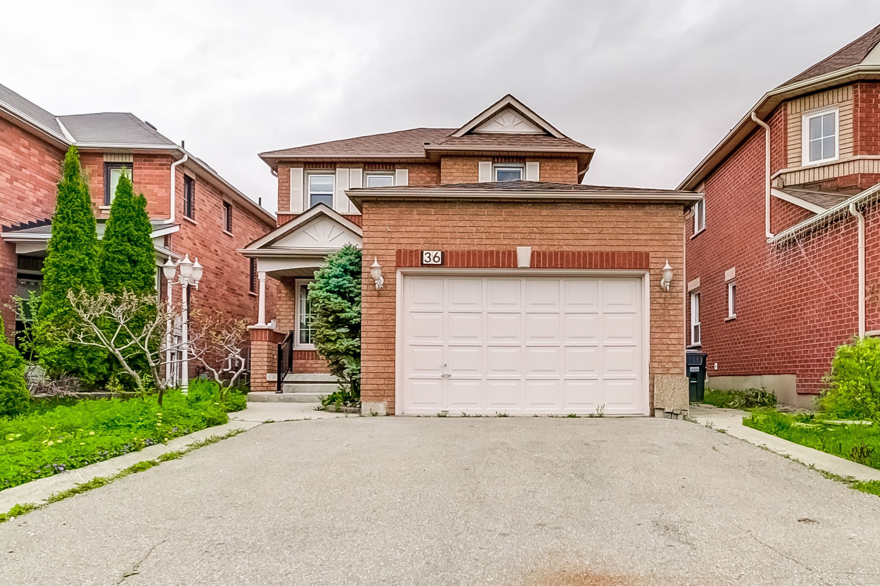 36 Mapleshade Drive W, Brampton, ON L7A 1J1
