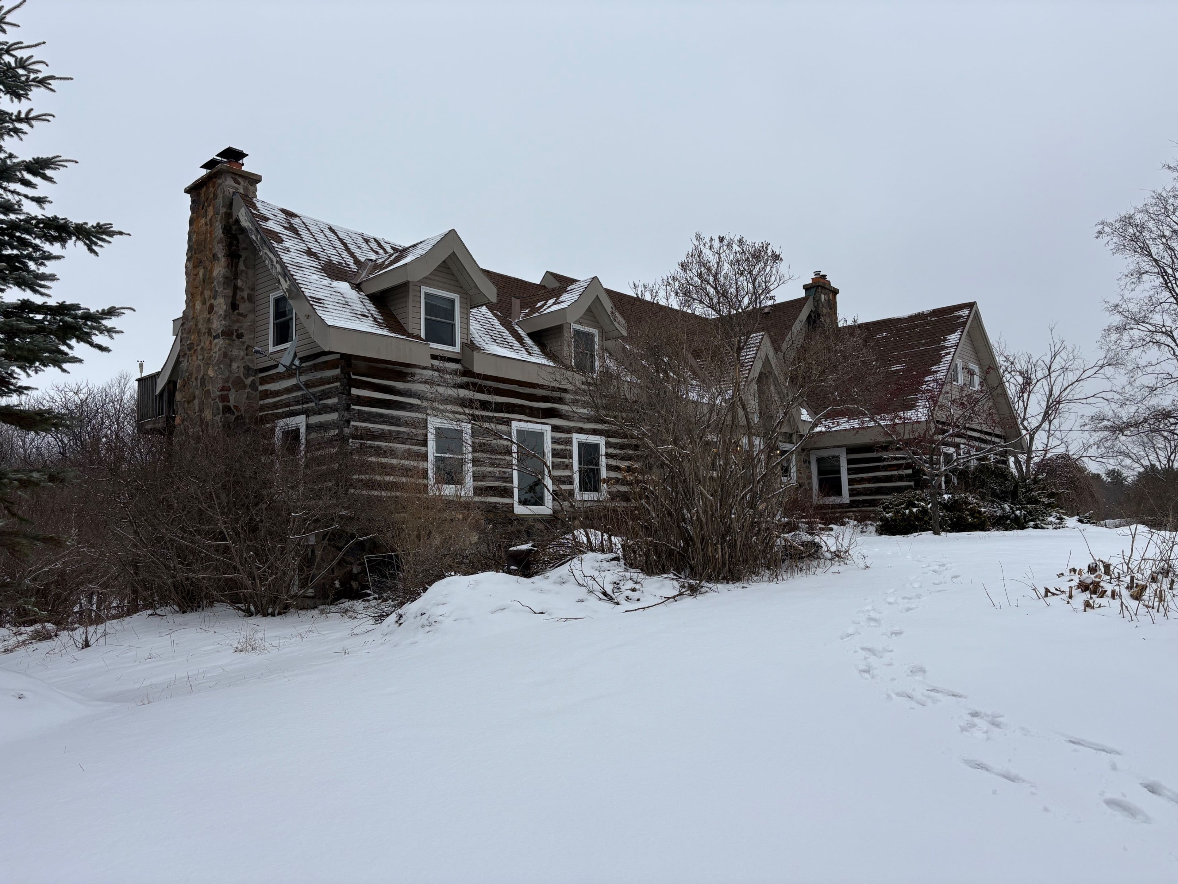 9741 Canoe Lake Road, Frontenac, ON K0H 1T0