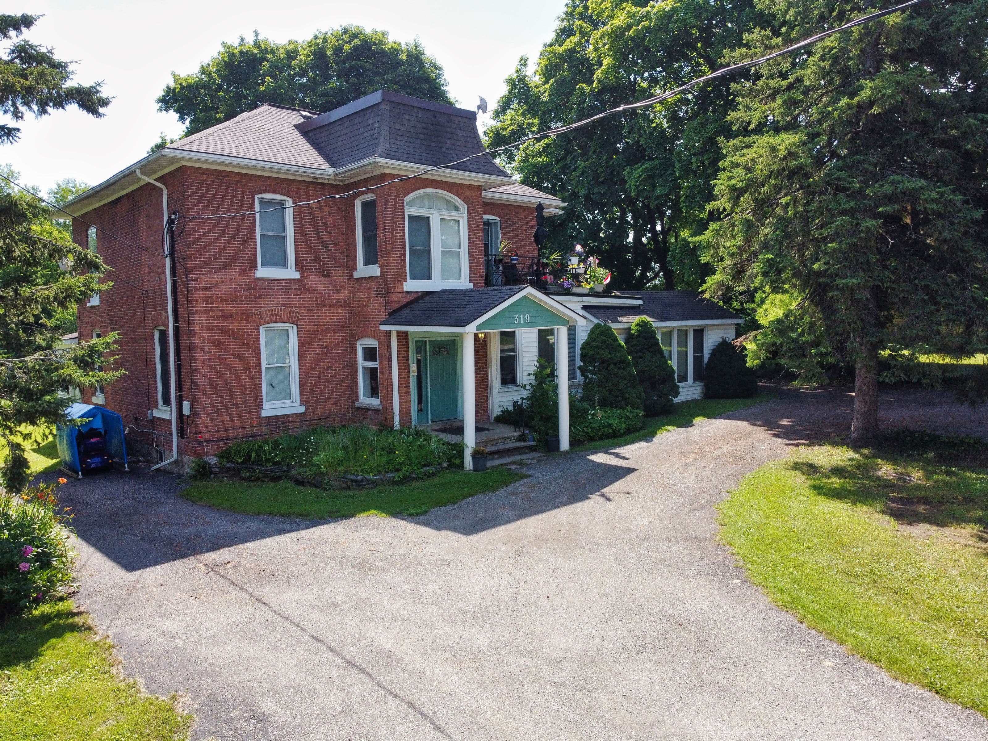 319 Berford Street, South Bruce Peninsula, ON N0H 2T0