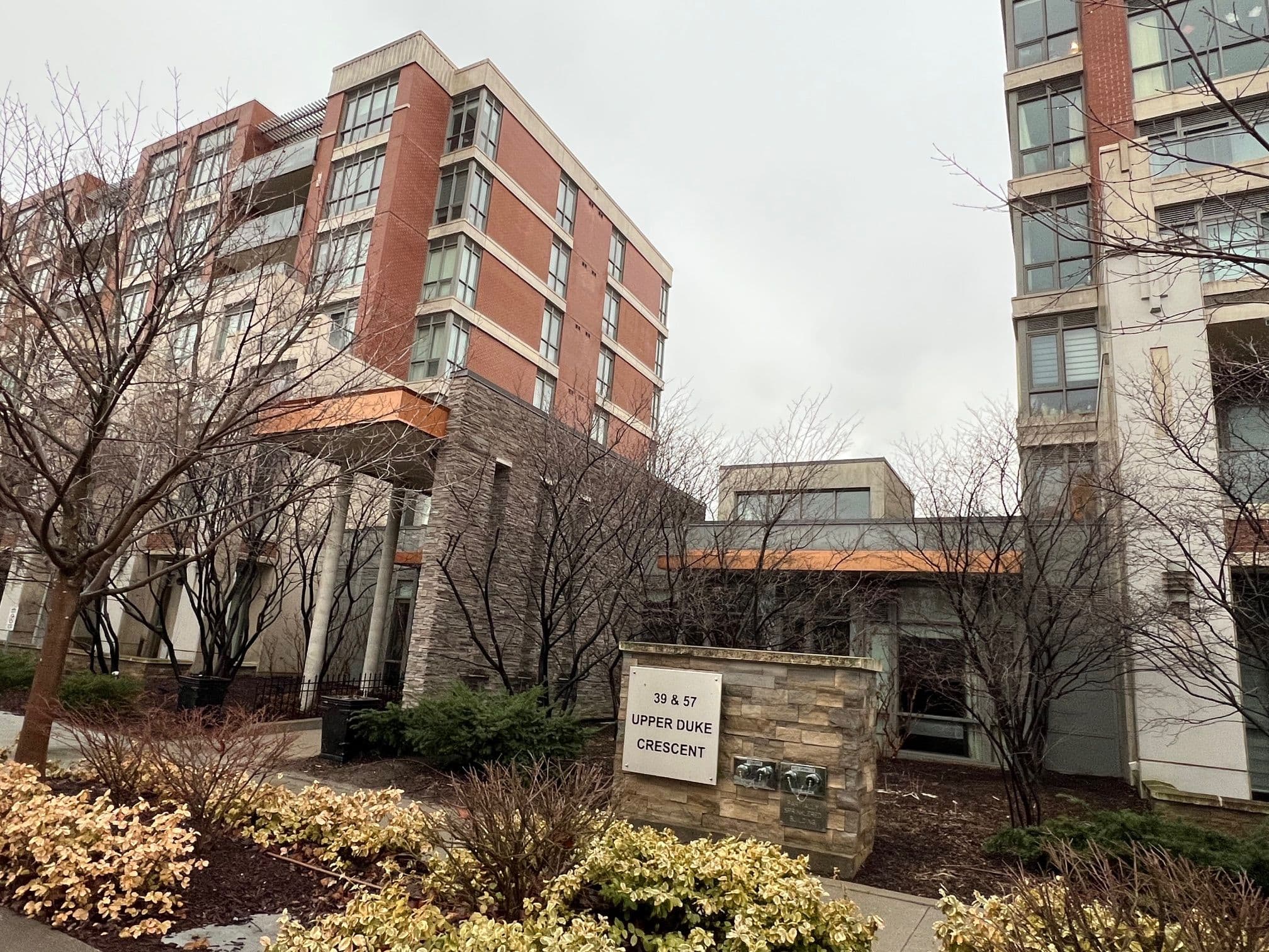 39 Upper Duke Crescent 423, Markham, ON L6G 0B8