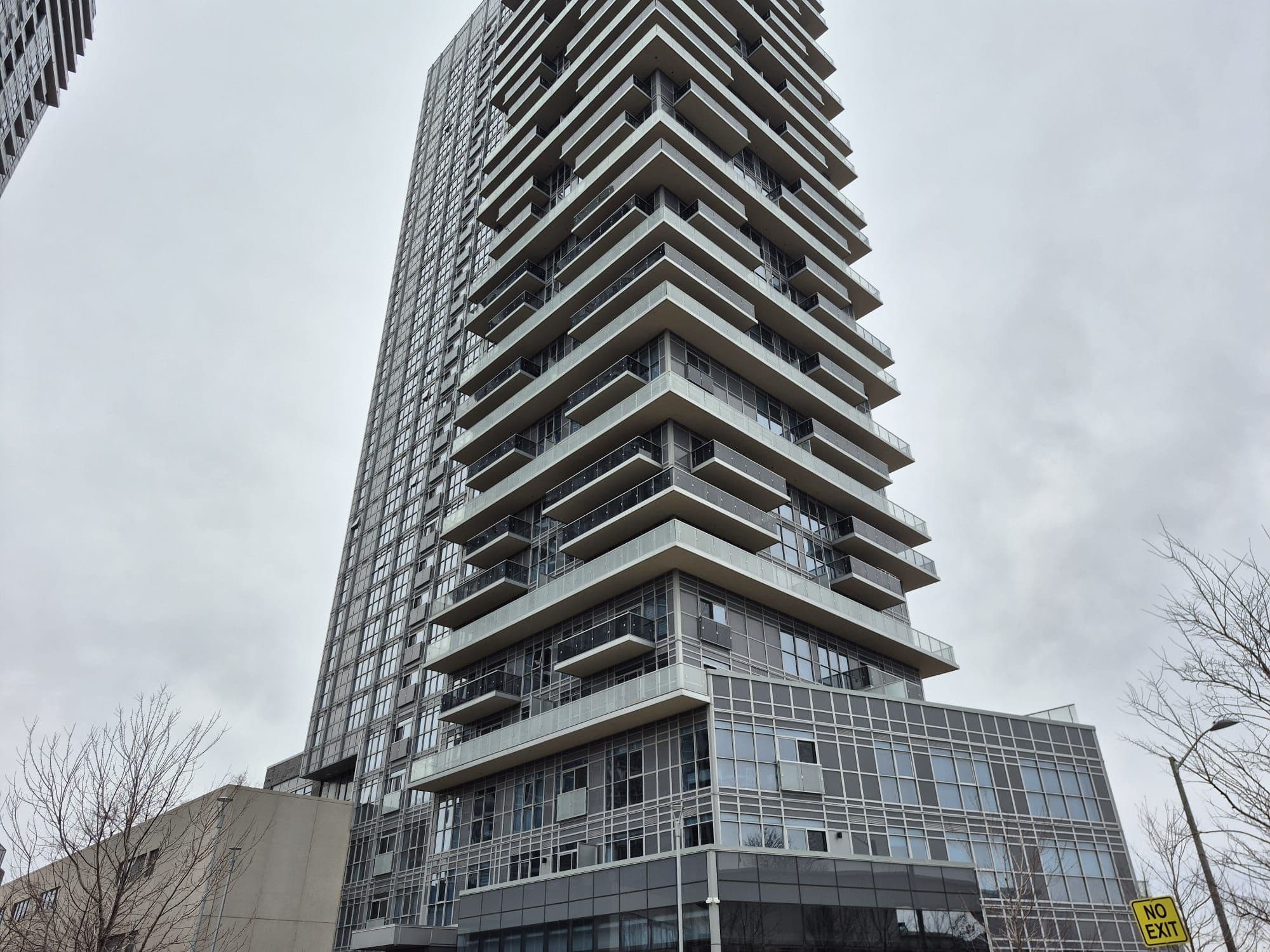 225 Village Green Square 506, Toronto E07, ON M1S 0N4