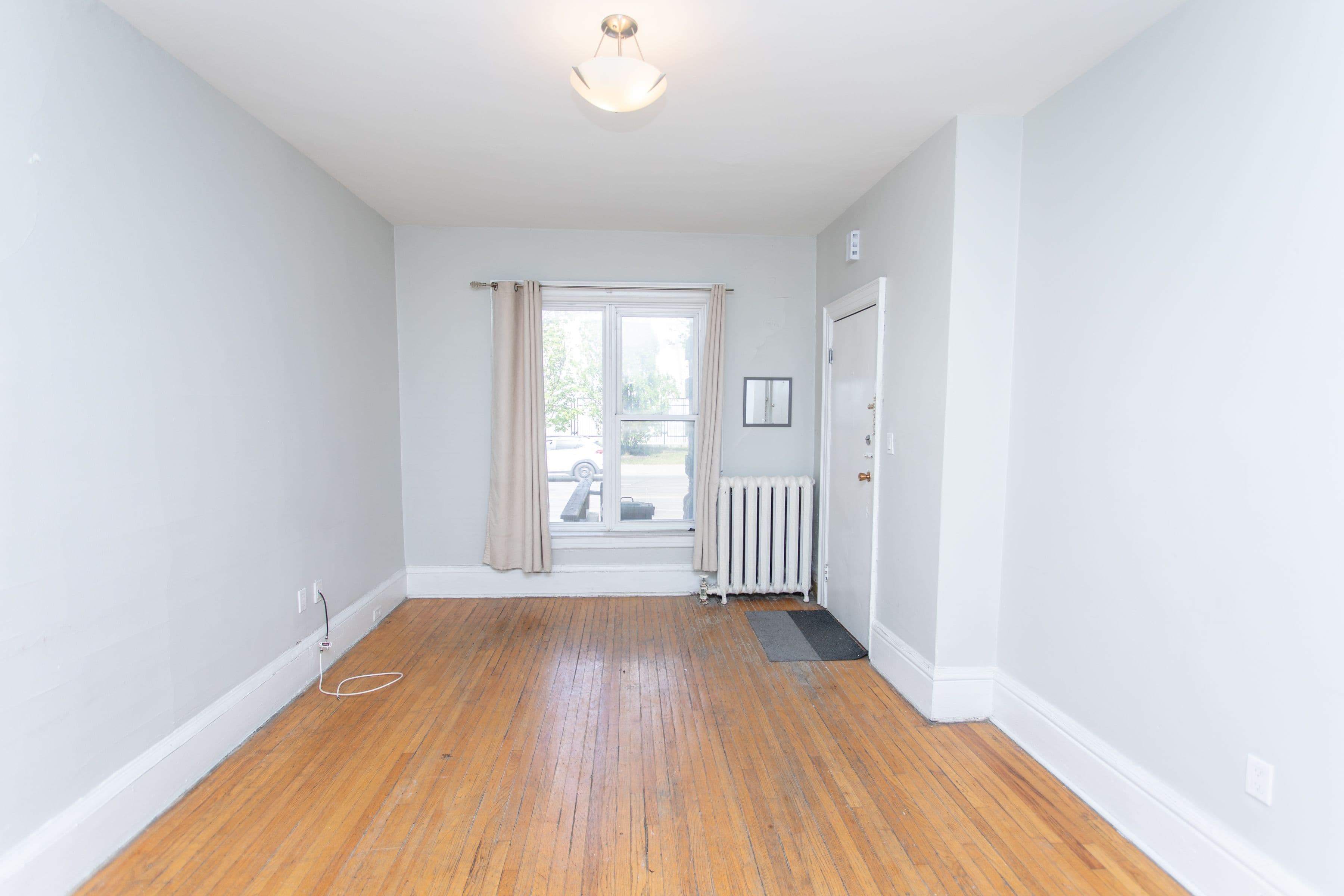 682 Bathurst Street 2, Toronto C01, ON M5S 2R3