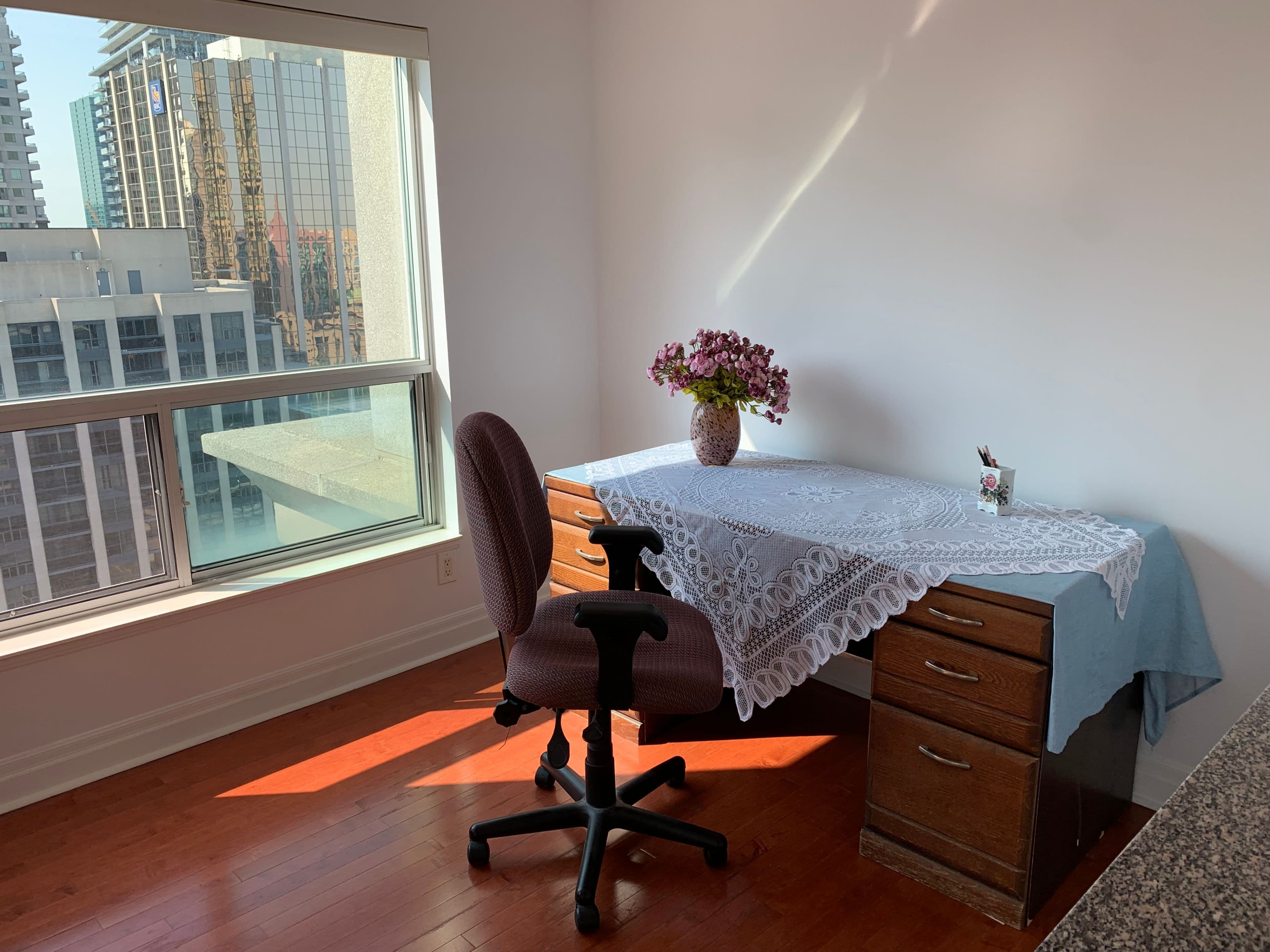 21 Hillcrest Avenue 2203, Toronto C14, ON M2N 7K2