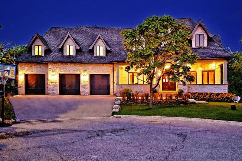 197 Sherwood Place, Newmarket, ON L3Y 8E5, Newmarket