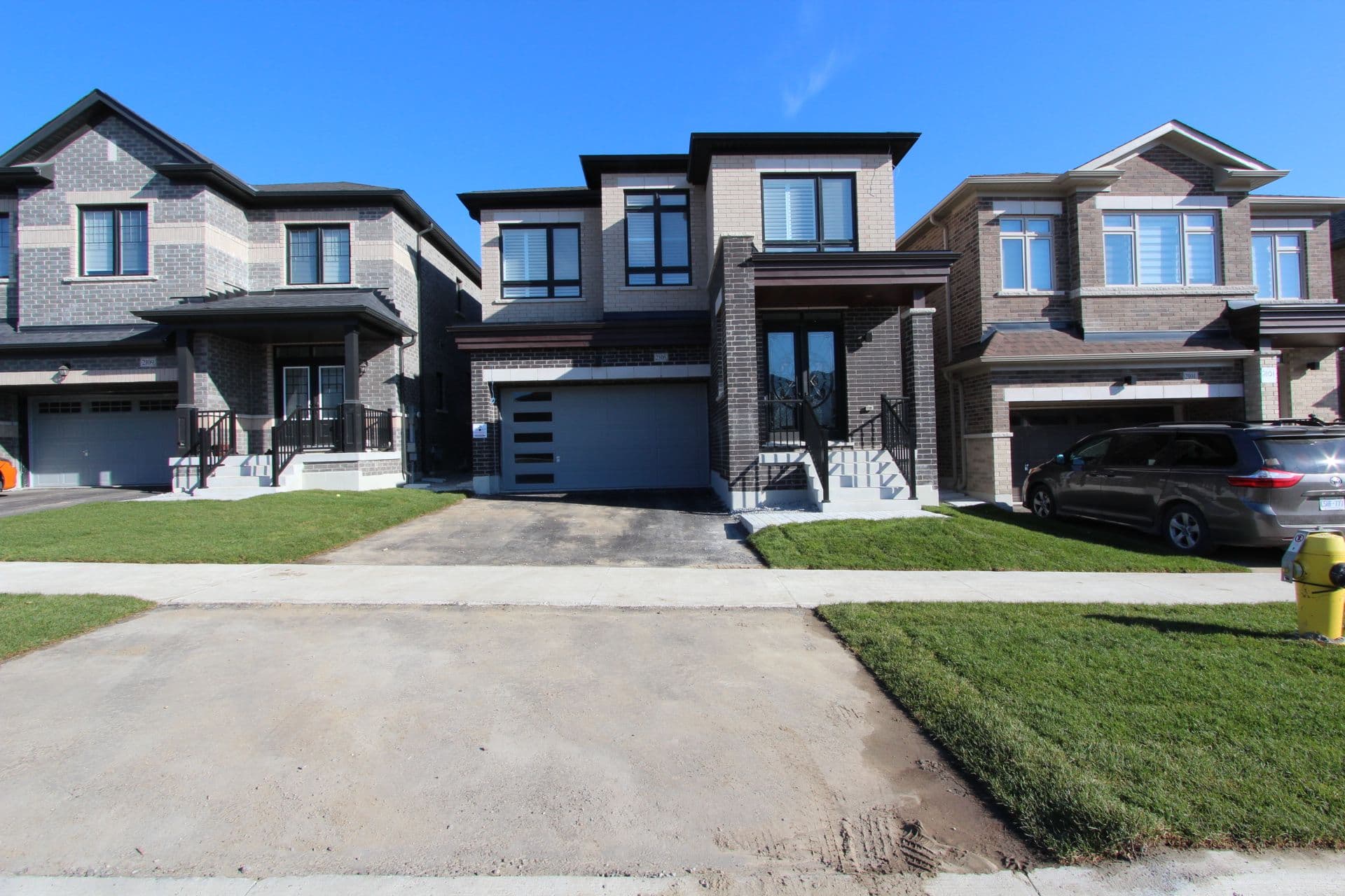 2105 Coppermine Street, Oshawa, ON L1L 0T2