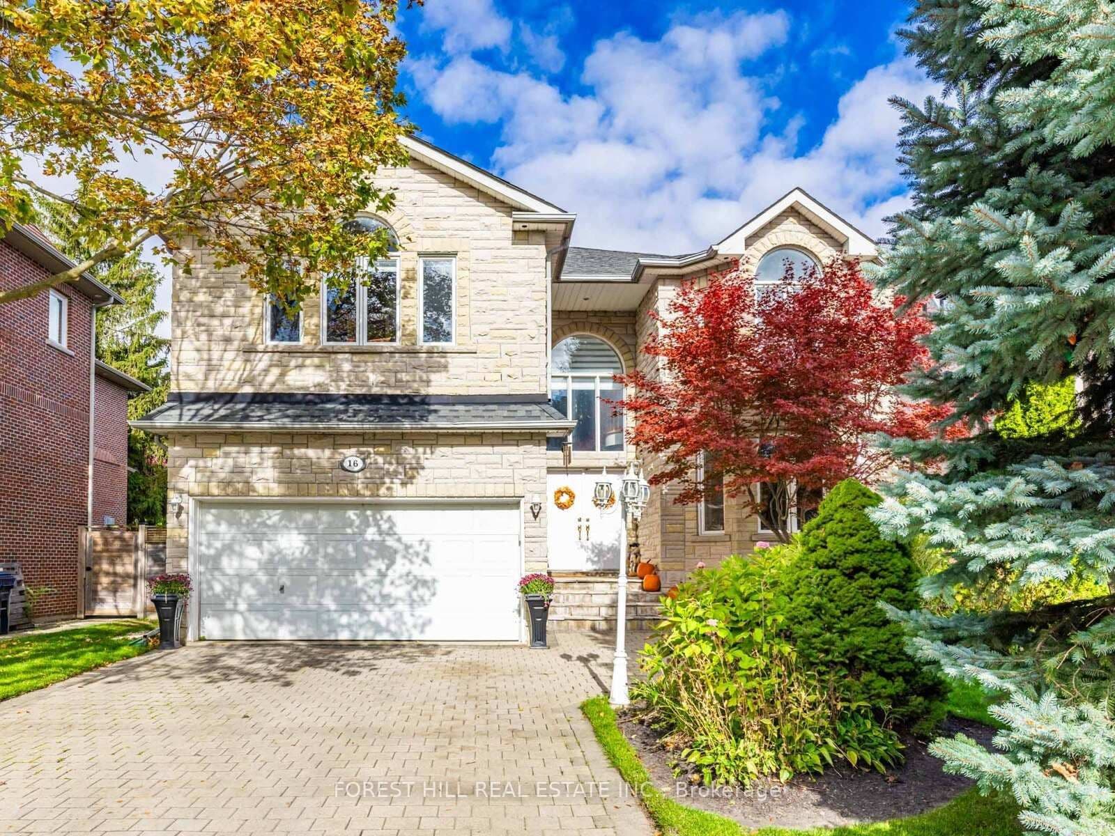 16 Northwood Drive, Toronto C14, ON M2M 2J8