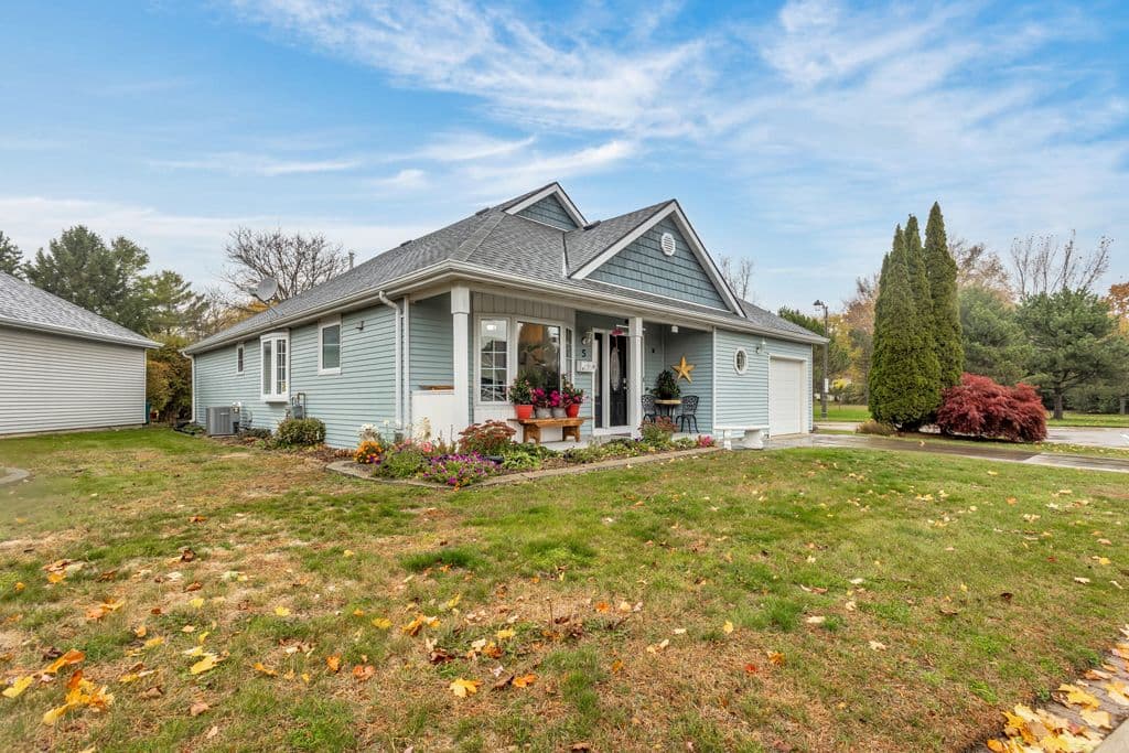 5 Dereham Drive, Tillsonburg, ON N4G 5L8