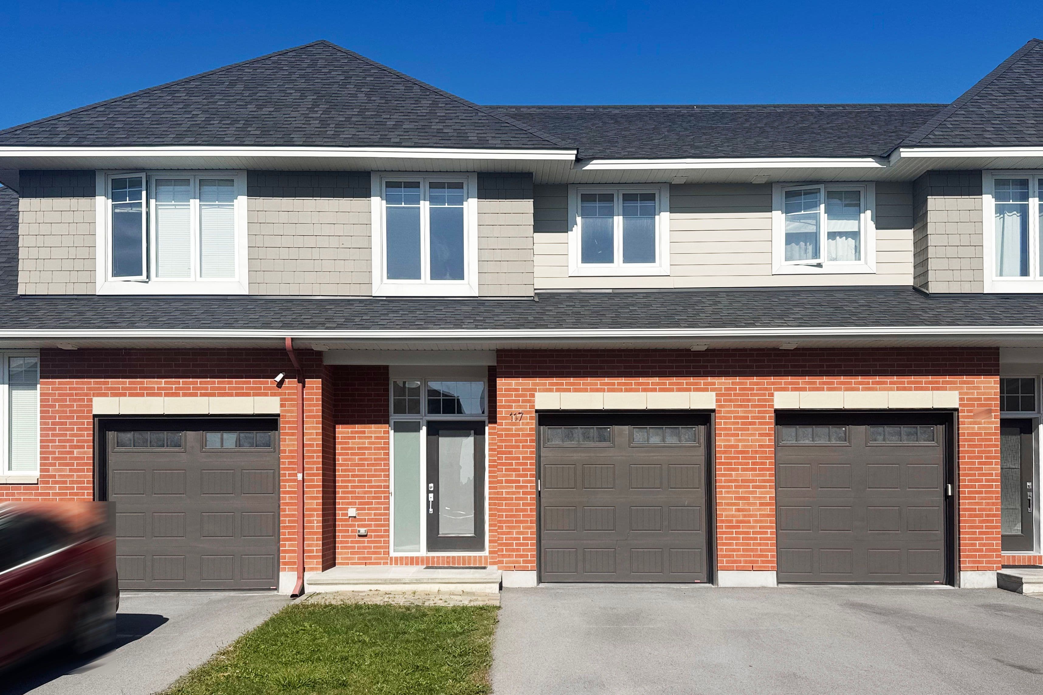 117 Escarpment Crescent, Kanata, ON K2T 0L8
