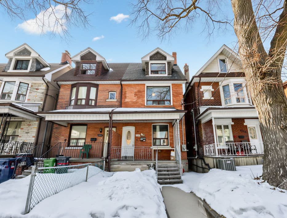 1262 Lansdowne Avenue, Toronto W03, ON M6H 3Z8