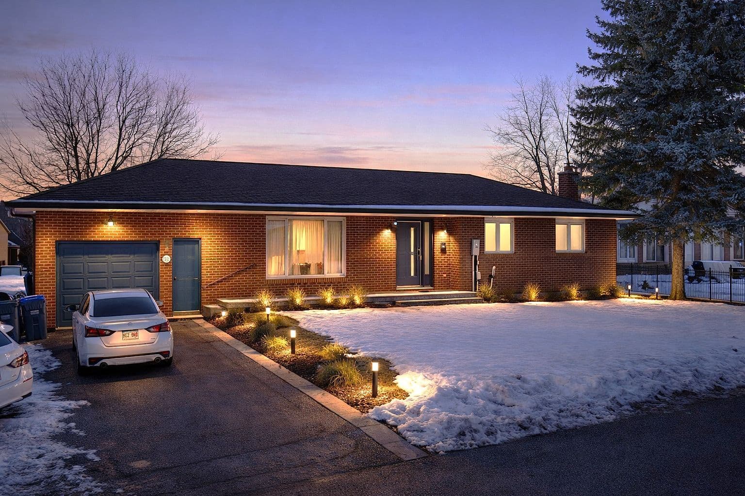 3821 Countryside Drive, Brampton, ON L6P 0T5