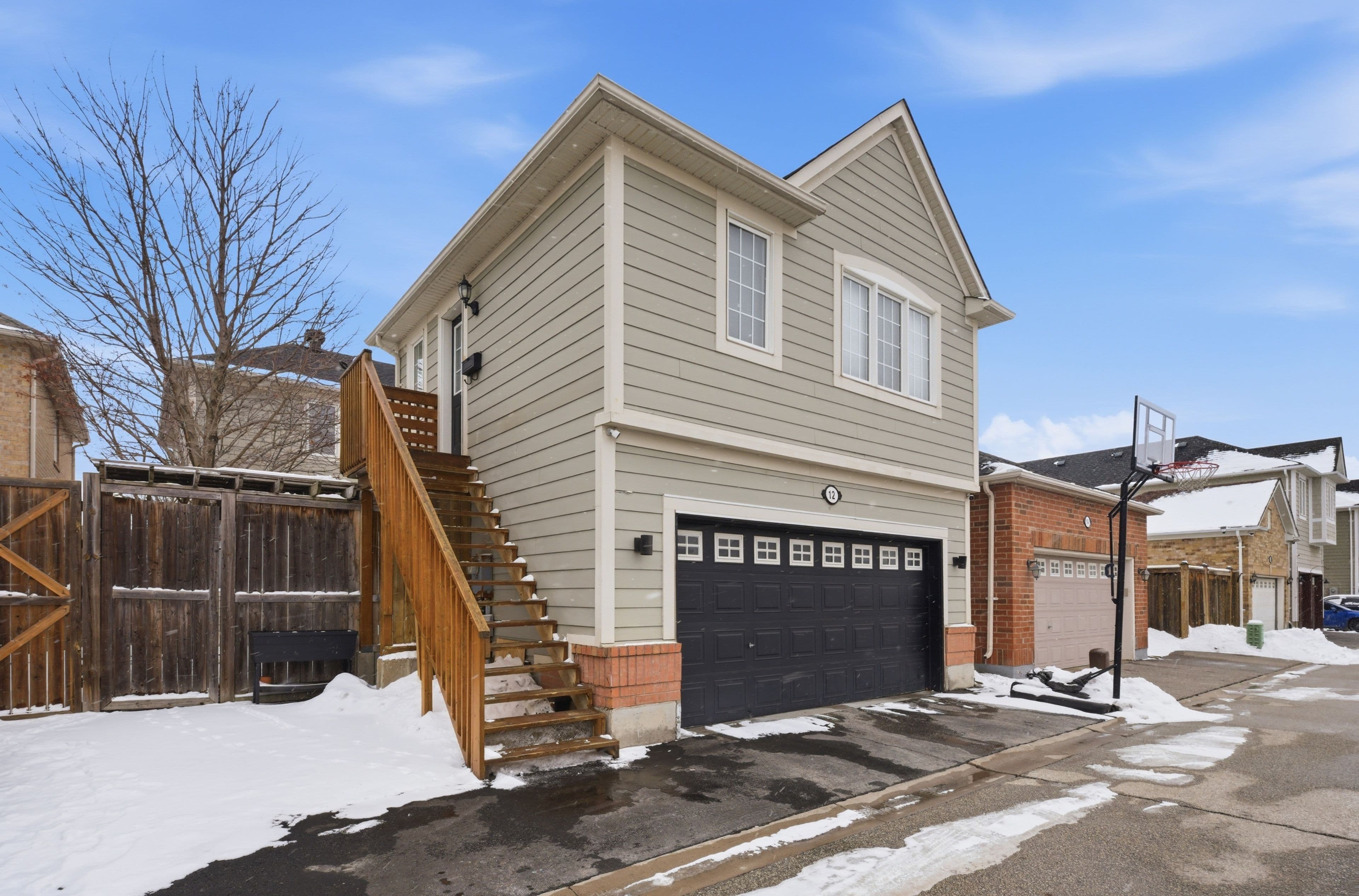 12 Black Creek Drive Coachhouse, Markham, ON L6B 1L7